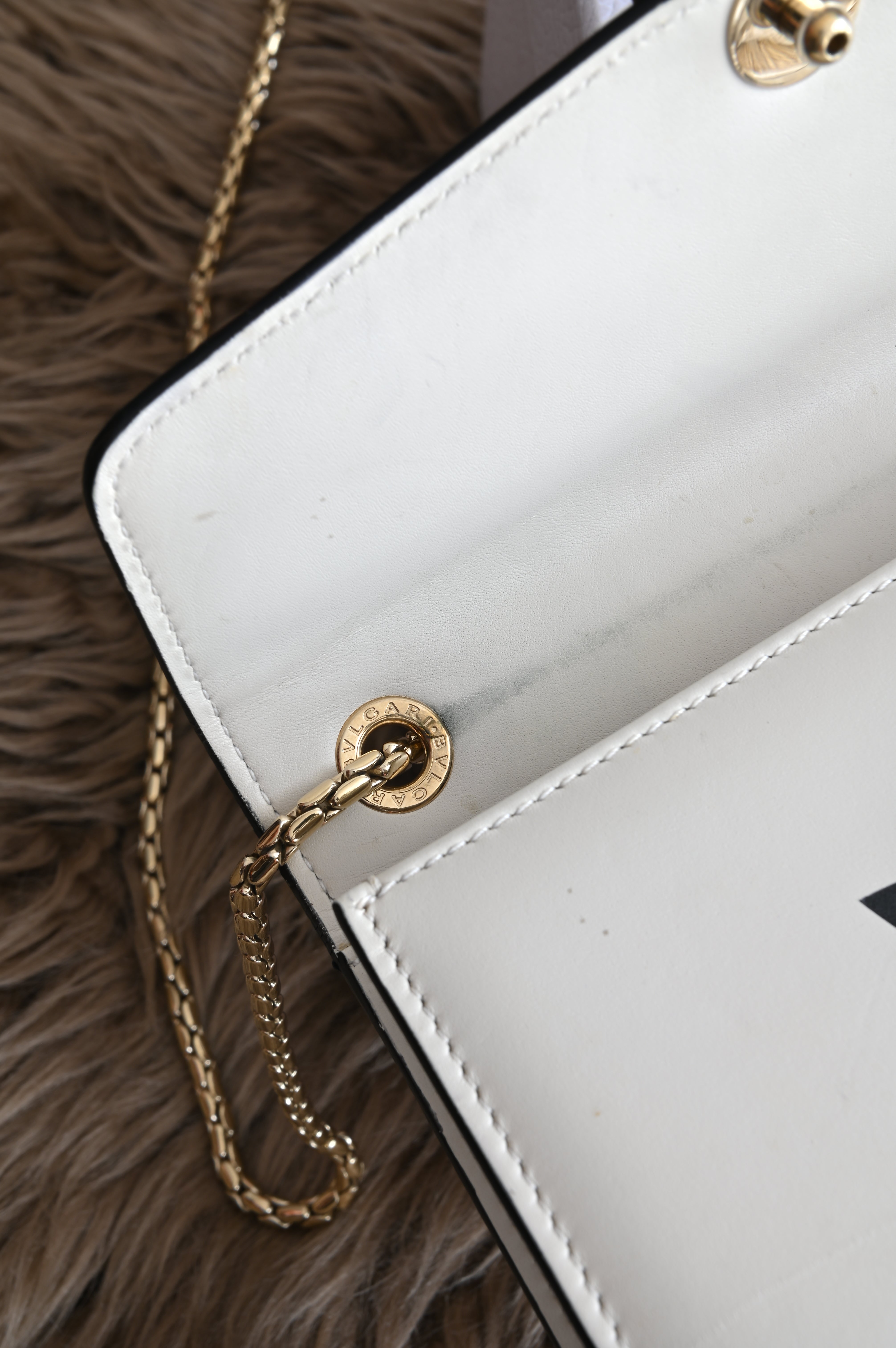 Bvlgari Serpenti Wallet on Chain detail