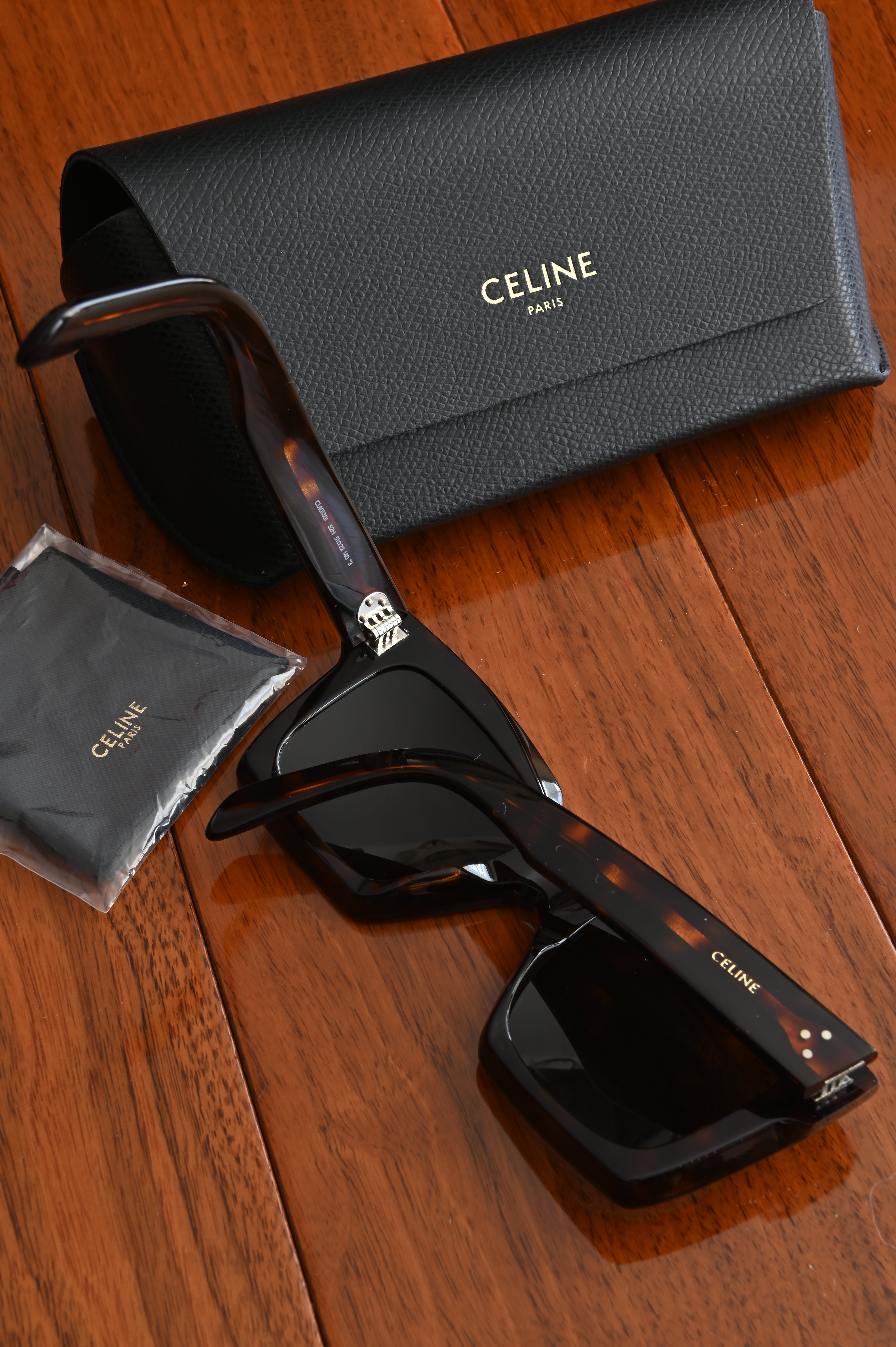 Celine Squared frame Burgundy brown Sunglasses left arm