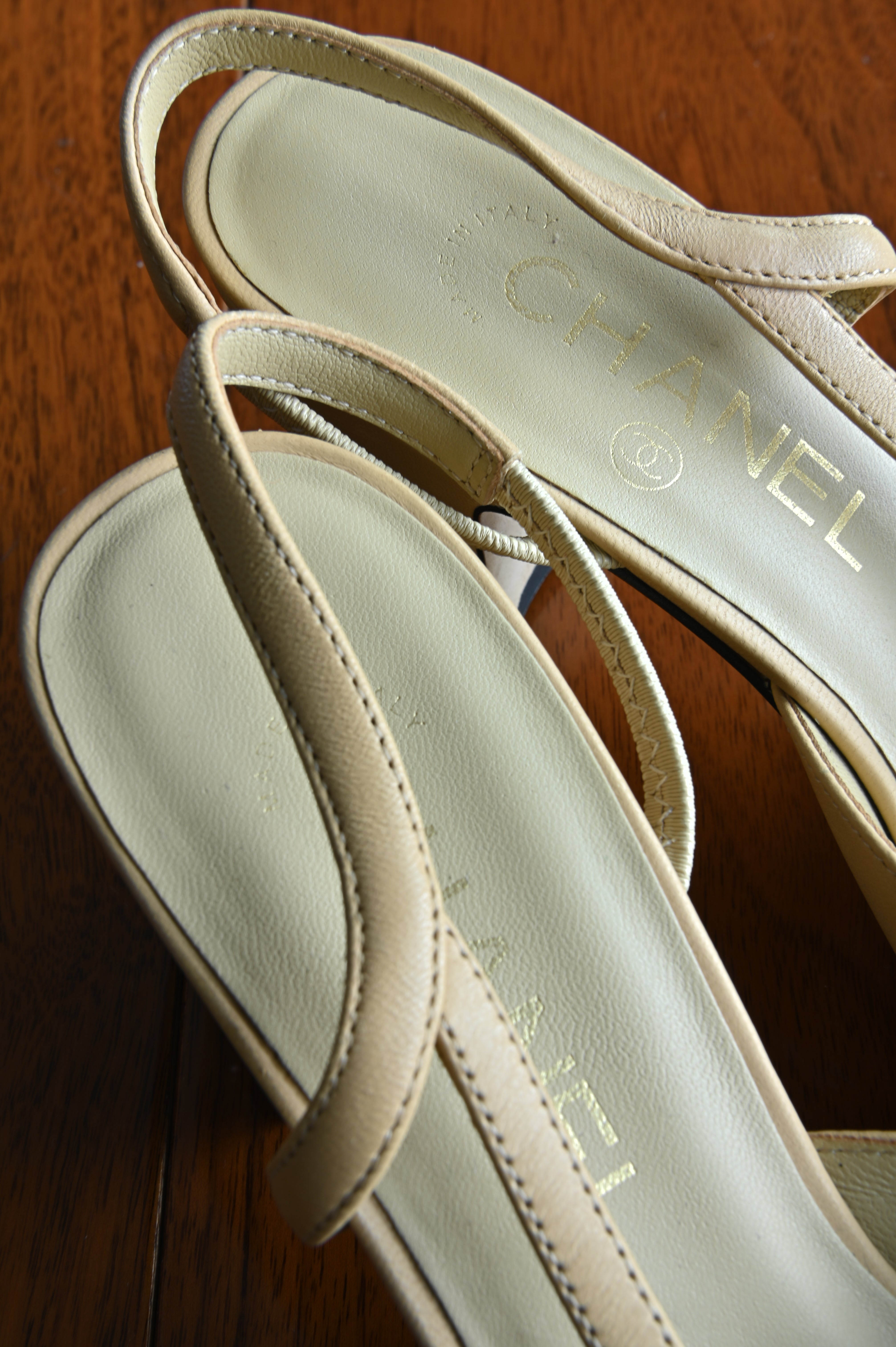 Chanel Beige Black Slingback Heels logo