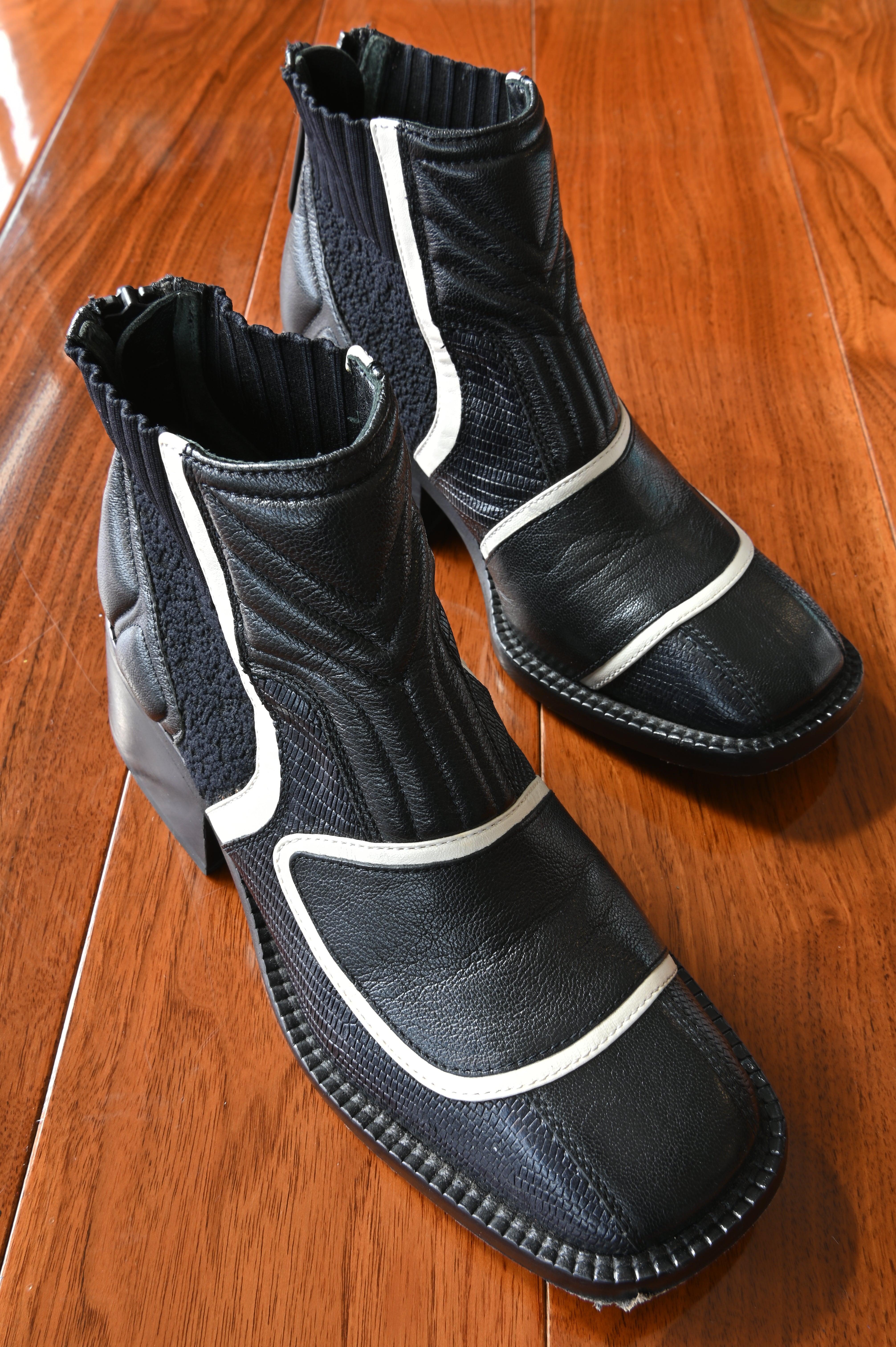 Chloé Black White Ankle Boots