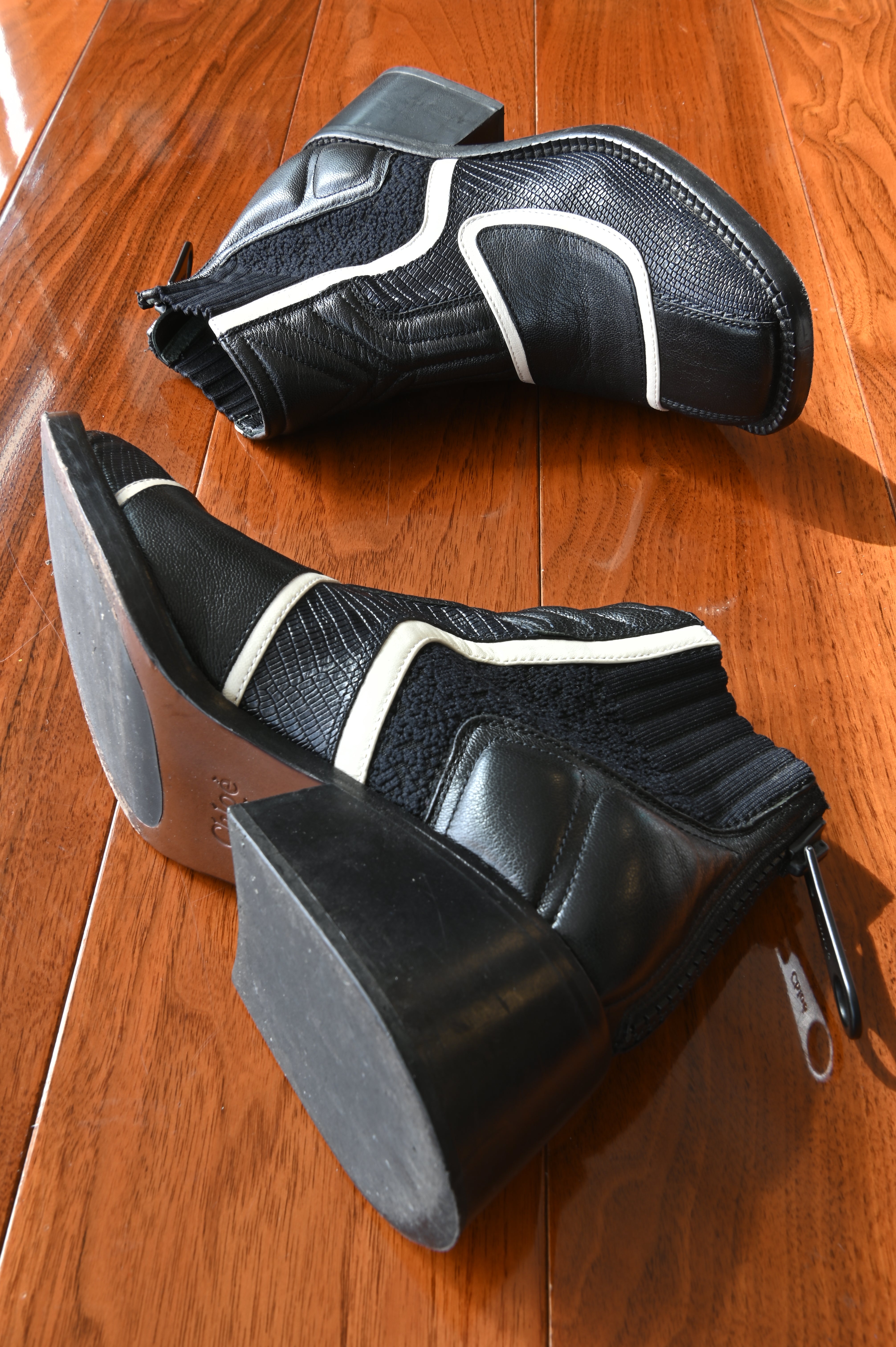 Chloé Black White Ankle Boots side two