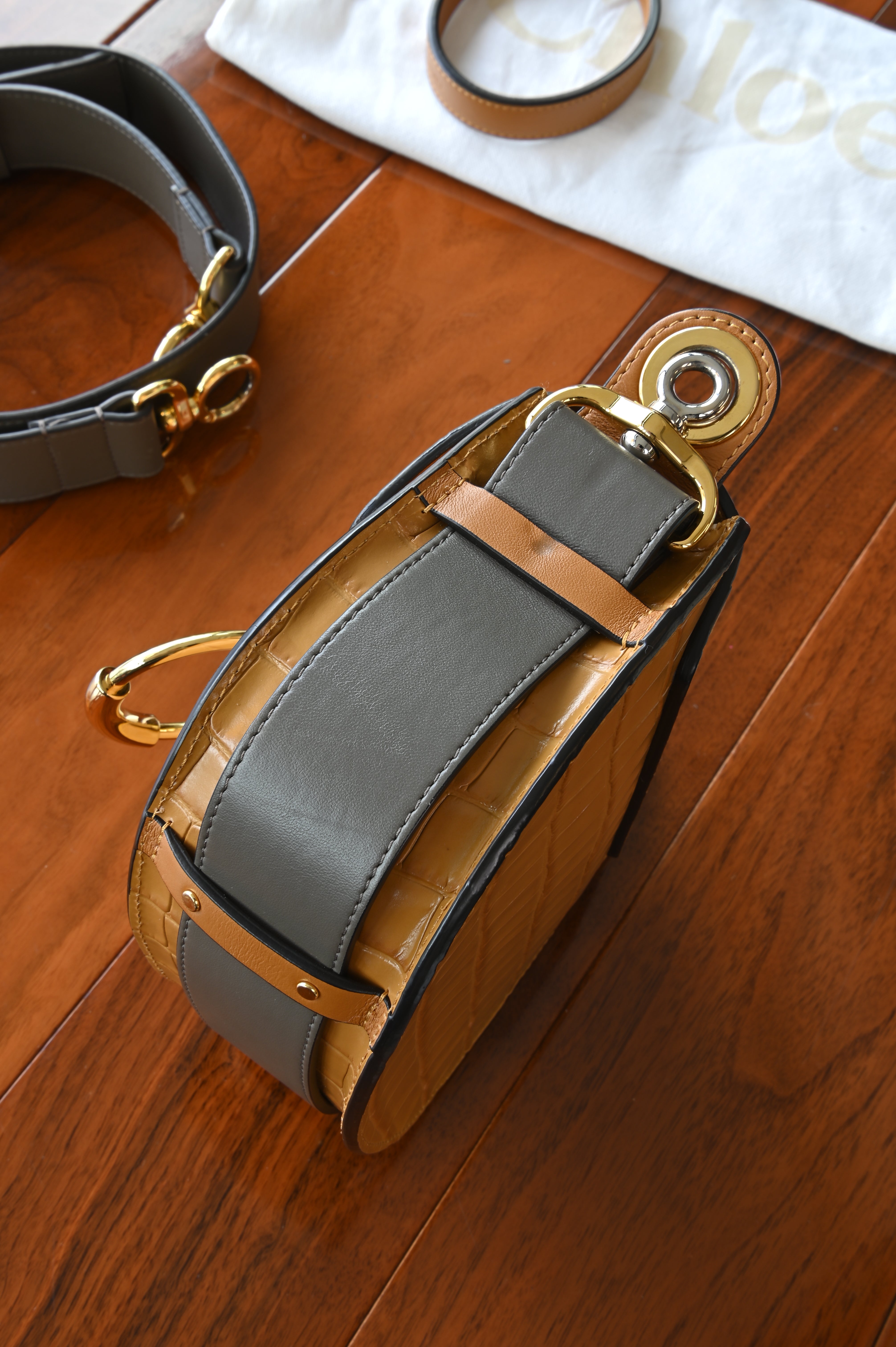  Chloé Small Tan Crocodile-Embossed Calf Shoulder Bag side
