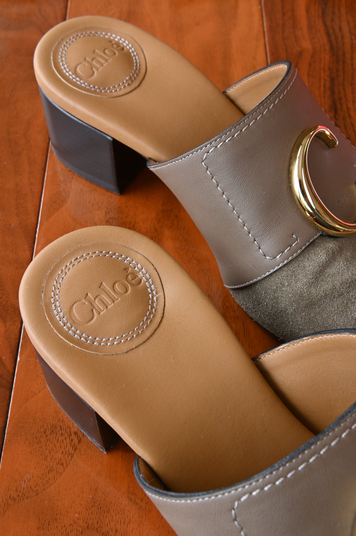 Chloe Logo Brown Suede Leather Sandals back