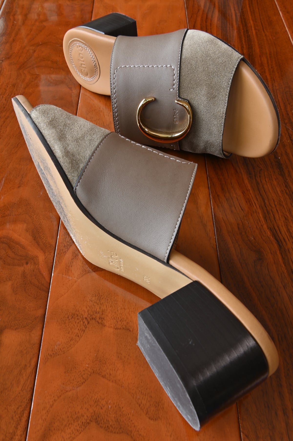 Chloe Logo Brown Suede Leather Sandals side two