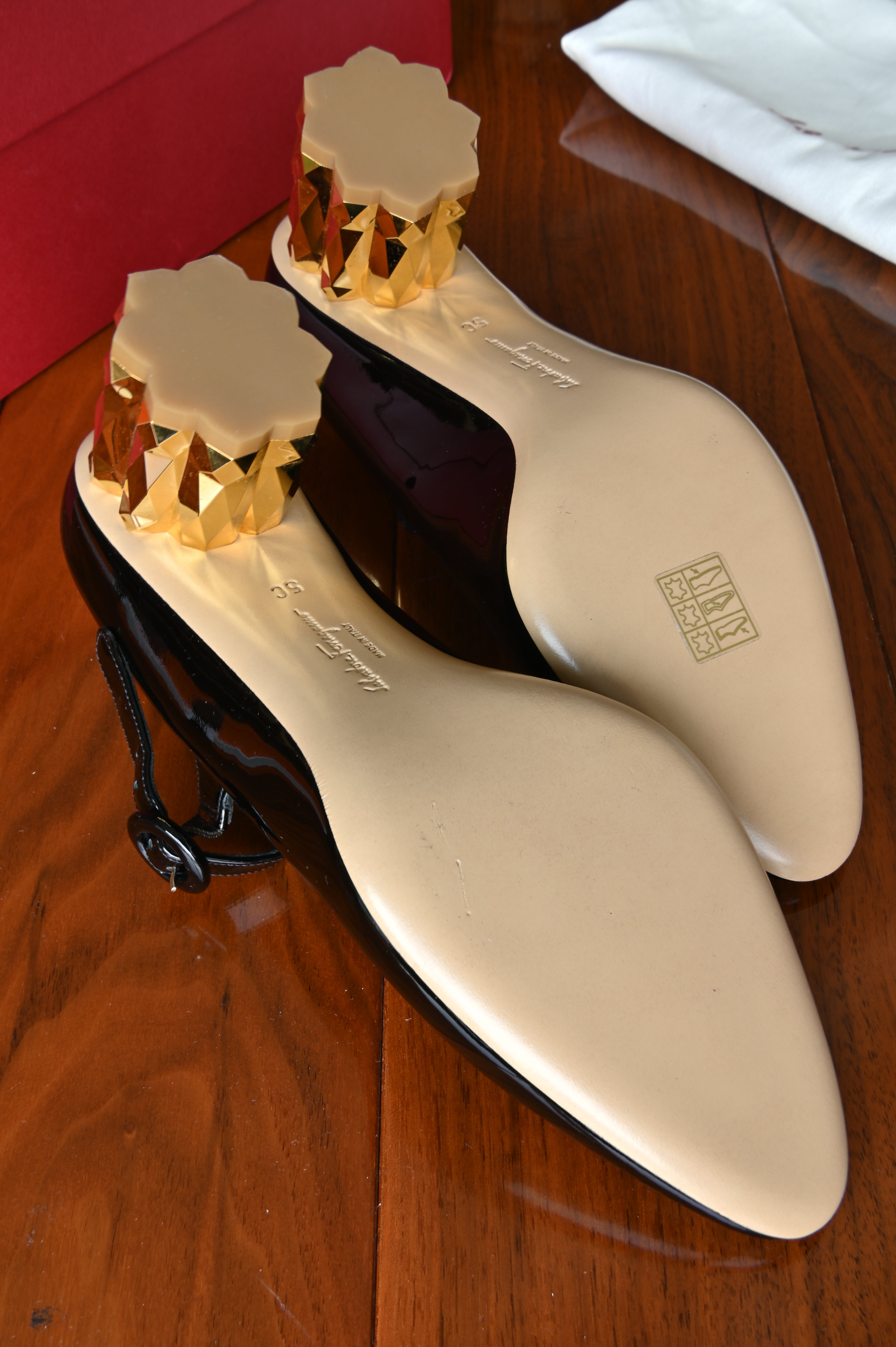 Salvatore Ferragamo Black Ortensia Mary Jane Pumps