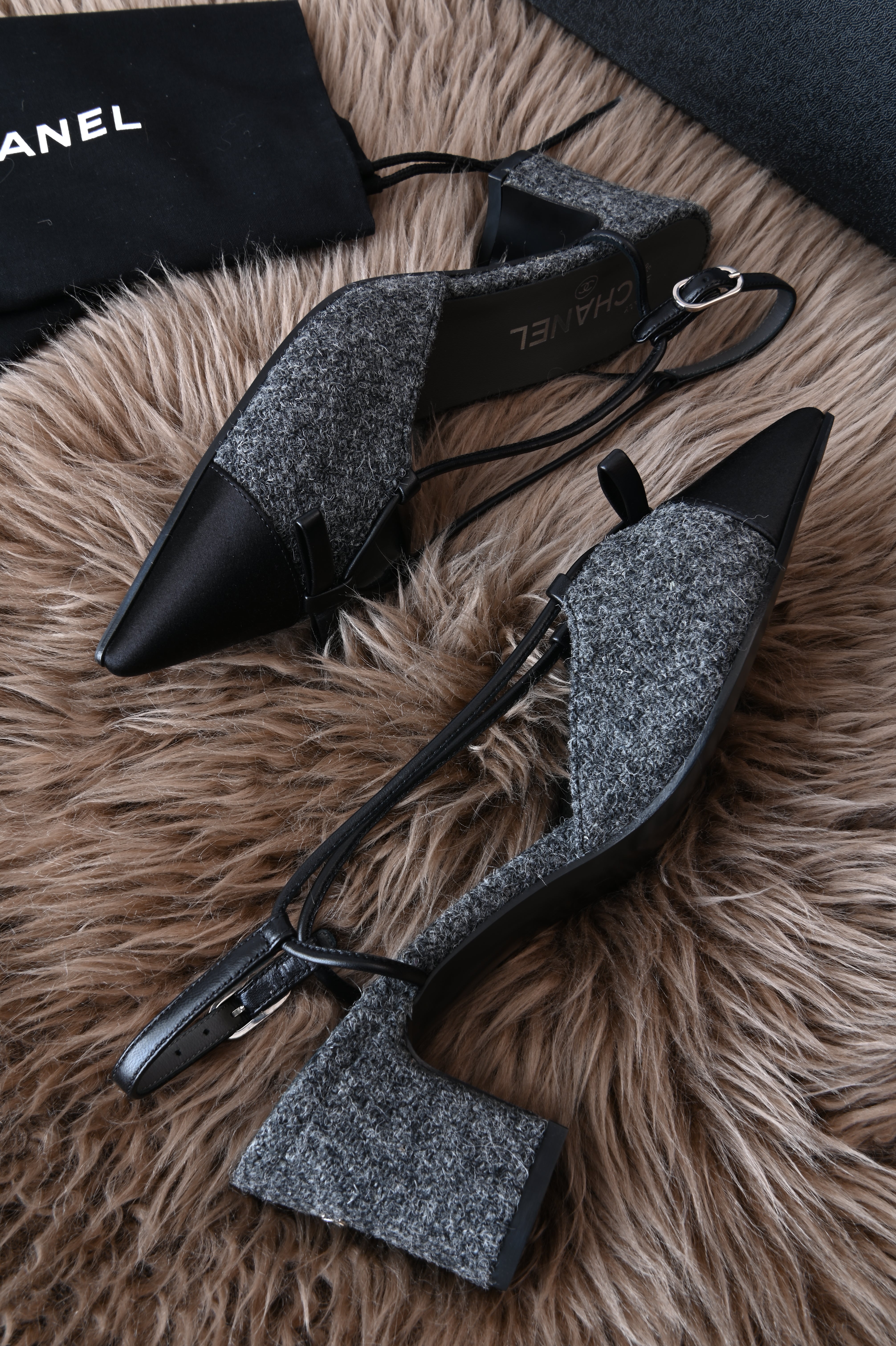 Chanel Slingback in tweed and Satin