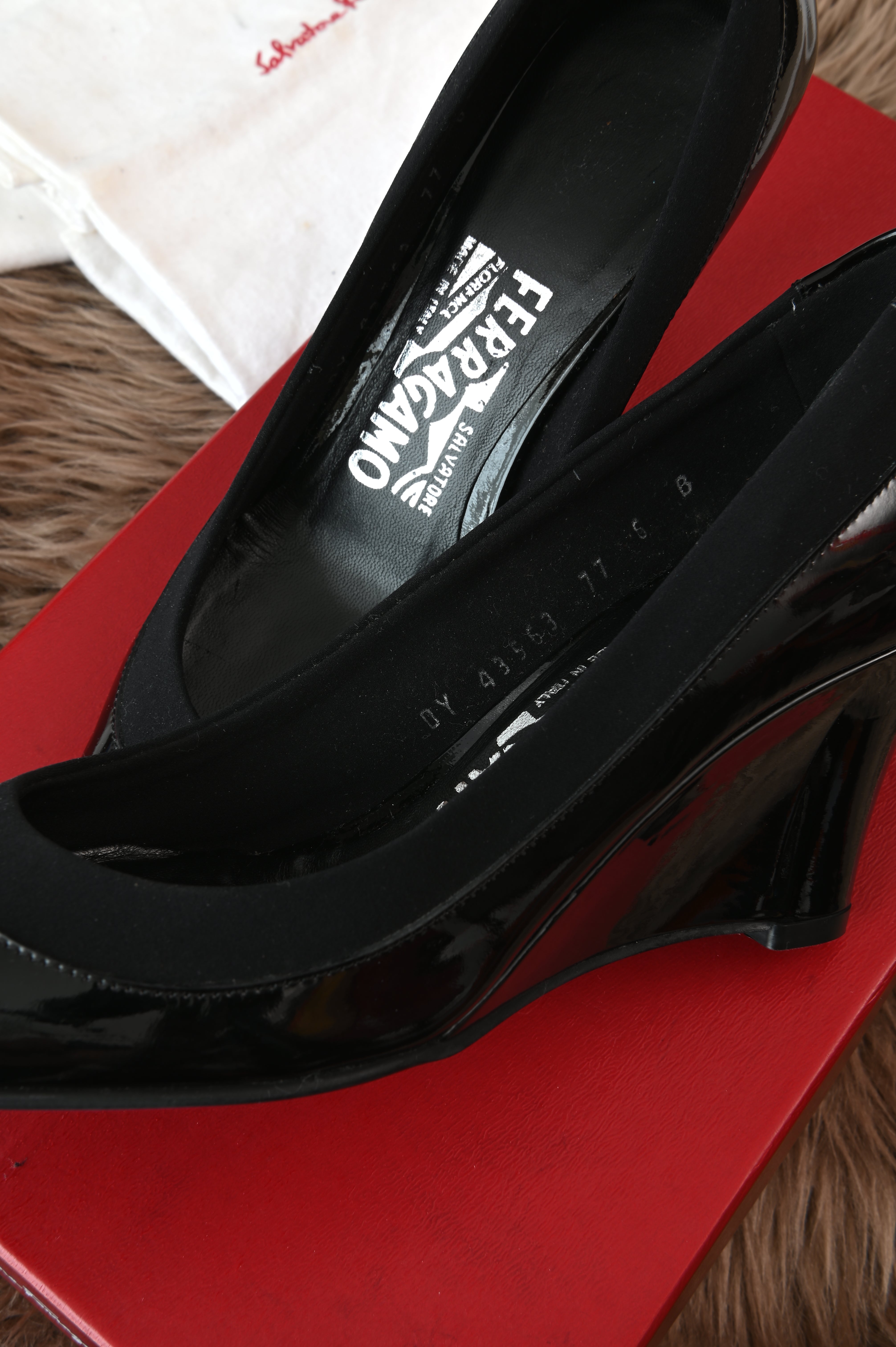 Salvatore Ferragamo Navigli Nero Patent
