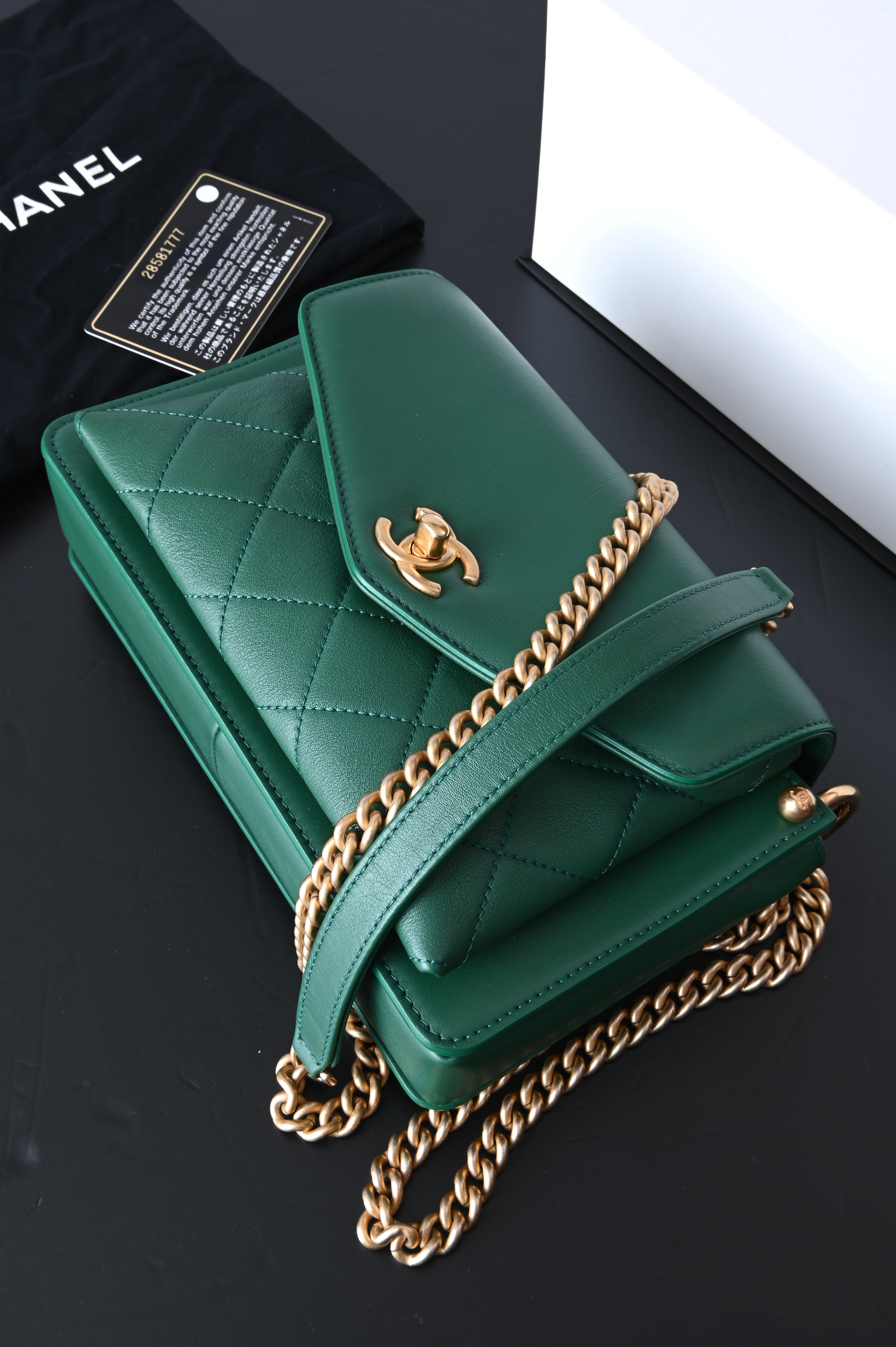 Chanel Chain Shoulder Bag Matelasse in Green and gold hardware
