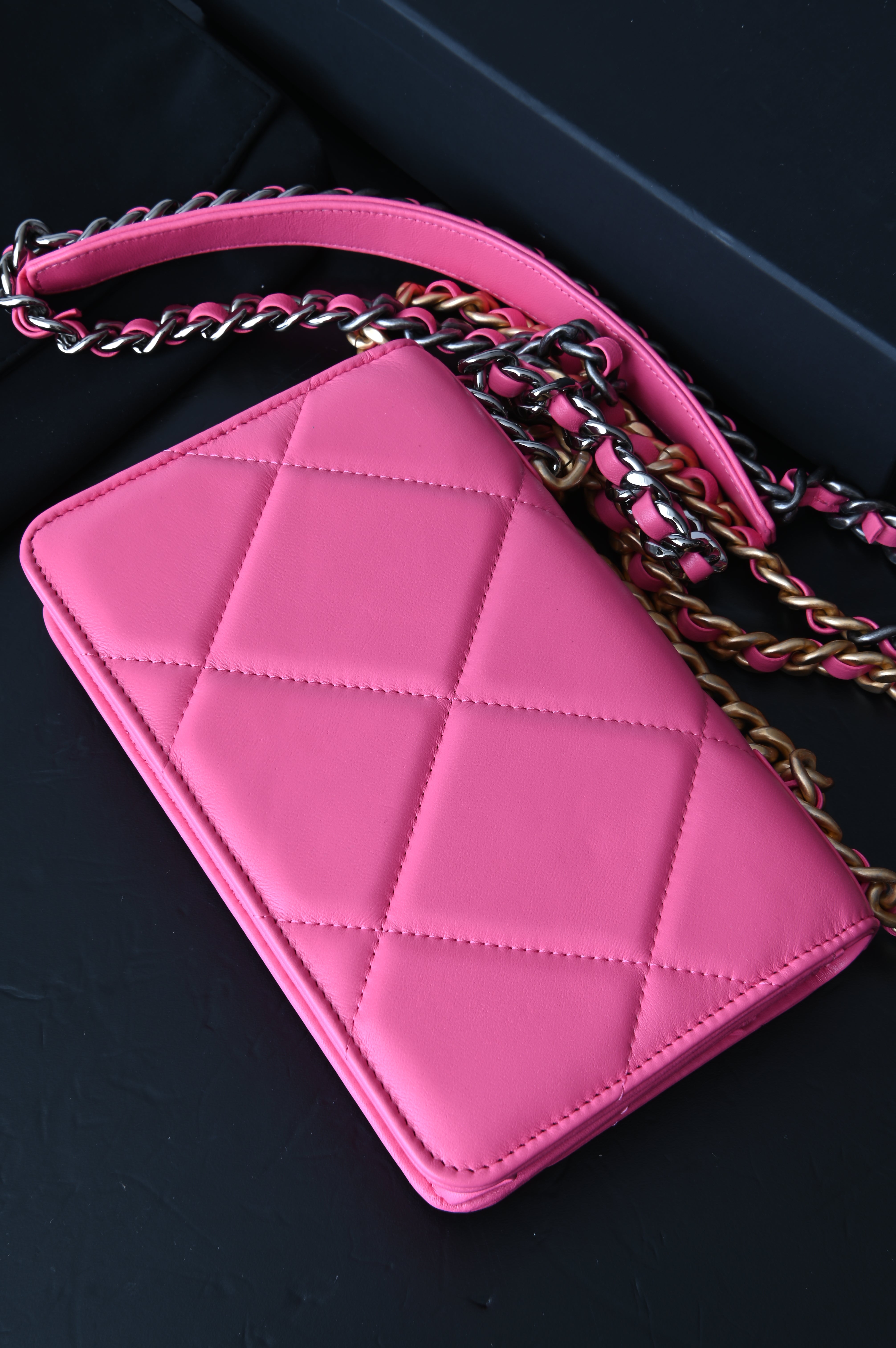 Chanel Wallet On Chain