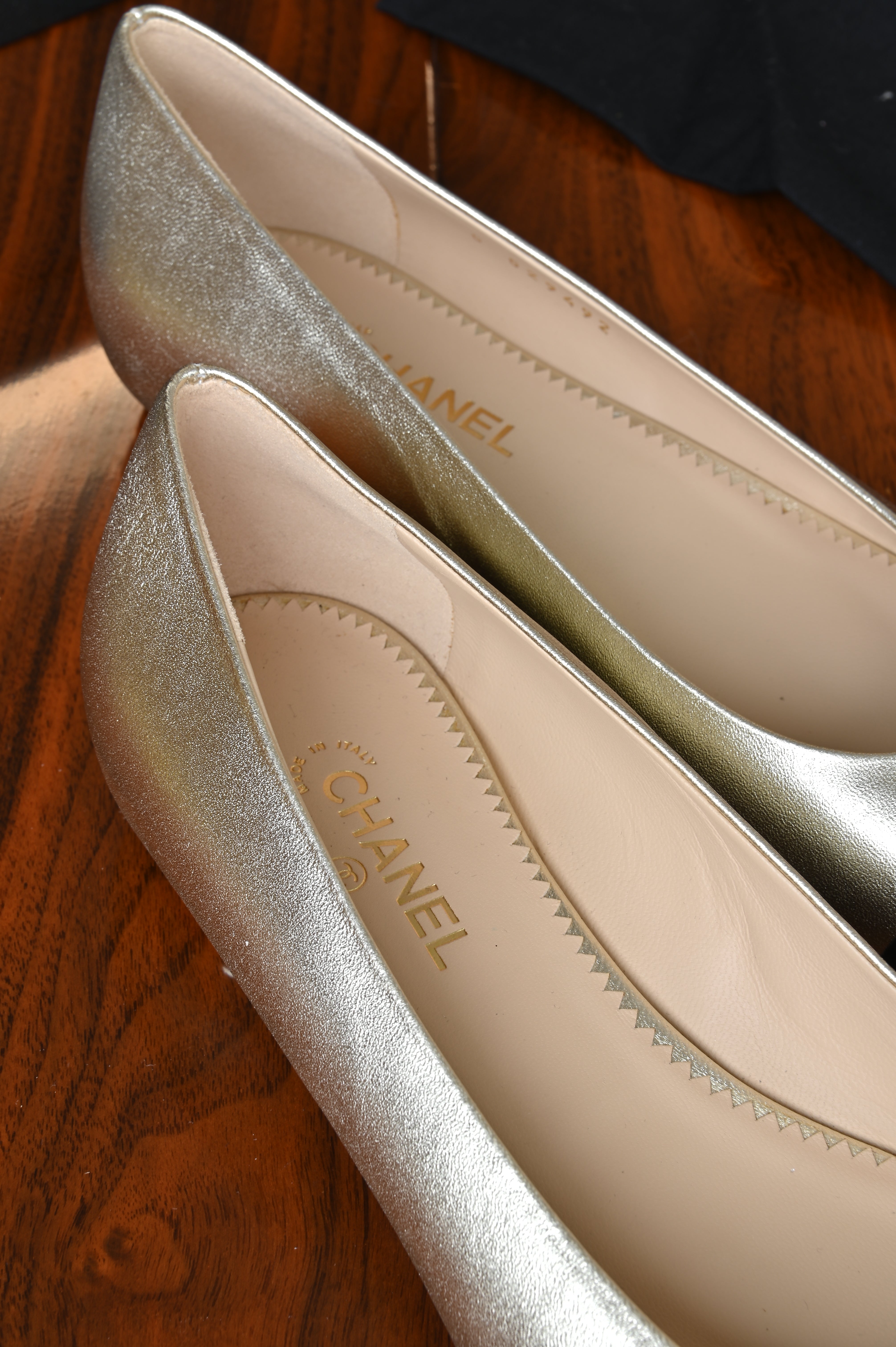 Chanel CC Logo Silver Black Flats