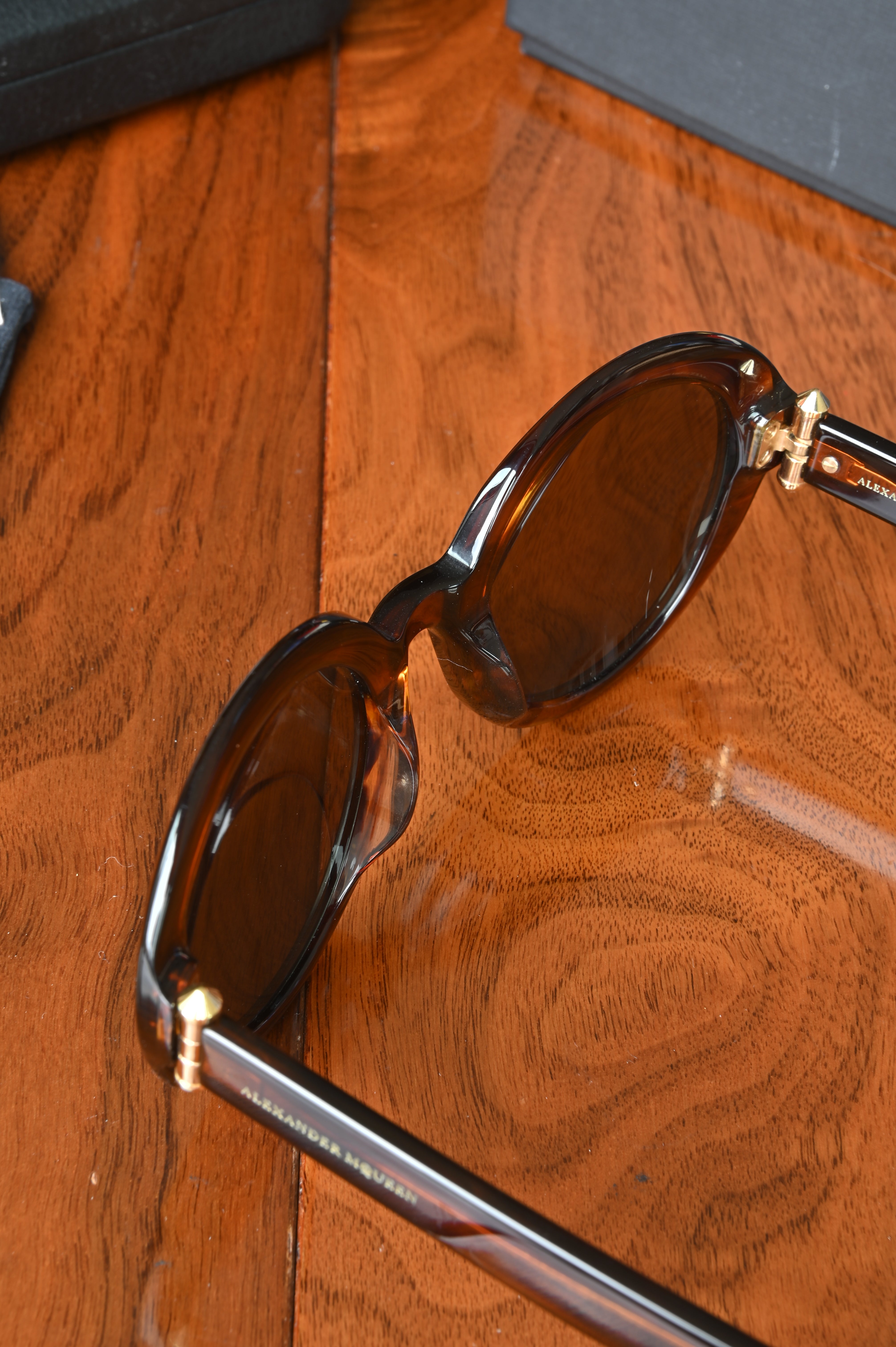 Alexander McQueen Women's Round Sunglasses in Brown