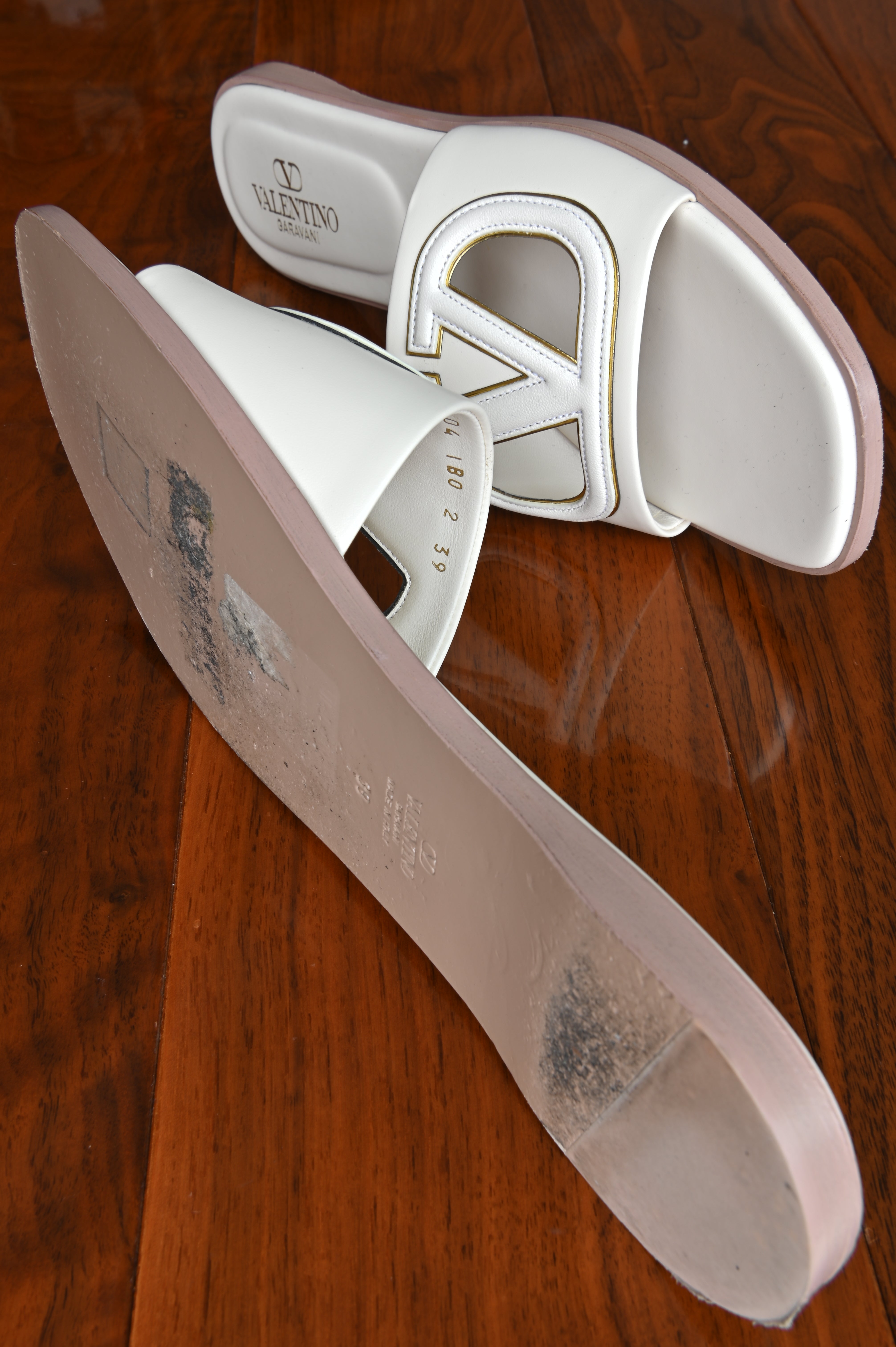 Valentino White VLogo Flats
