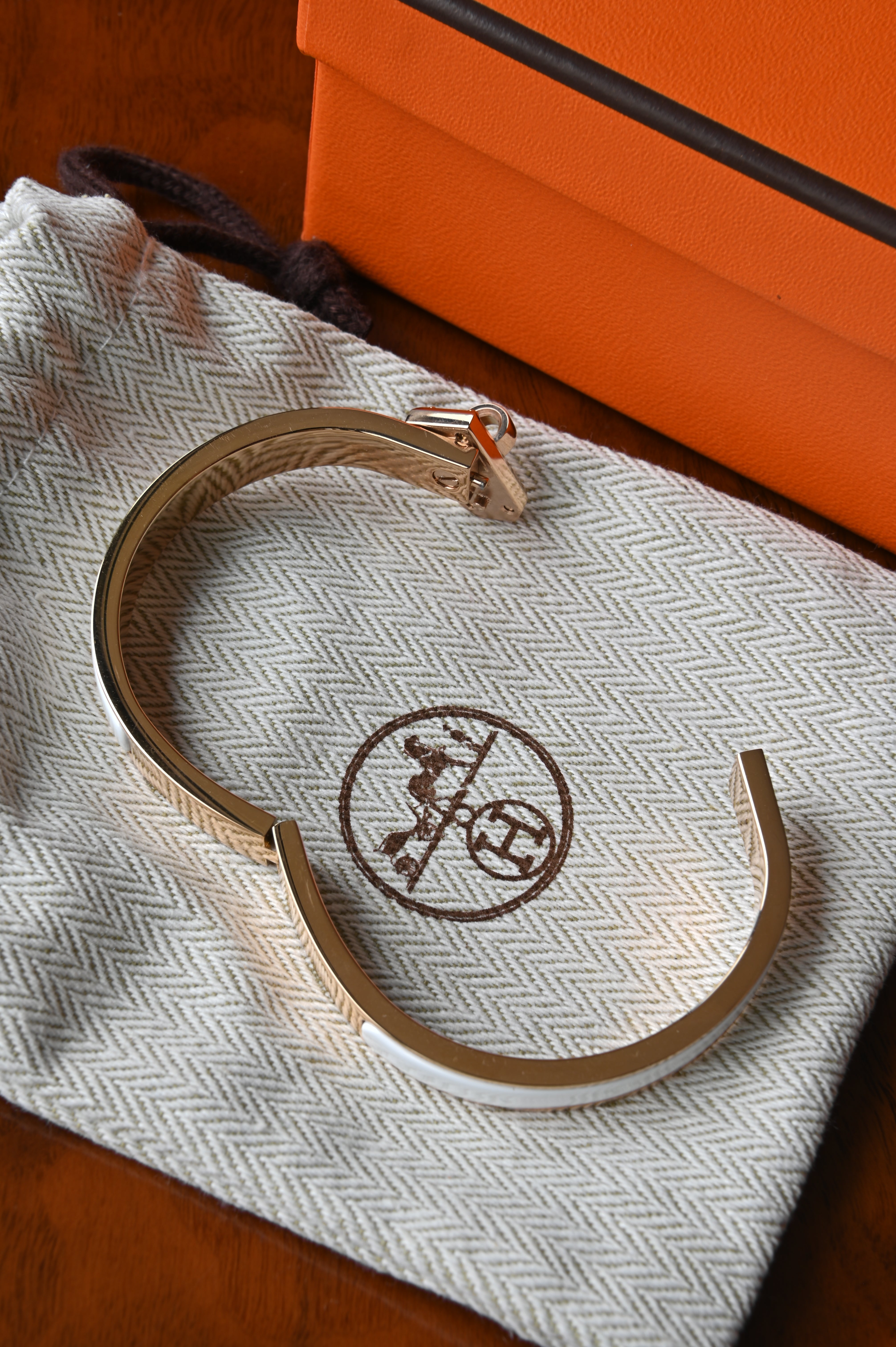 Hermes Mini Clic Kelly White Bracelet