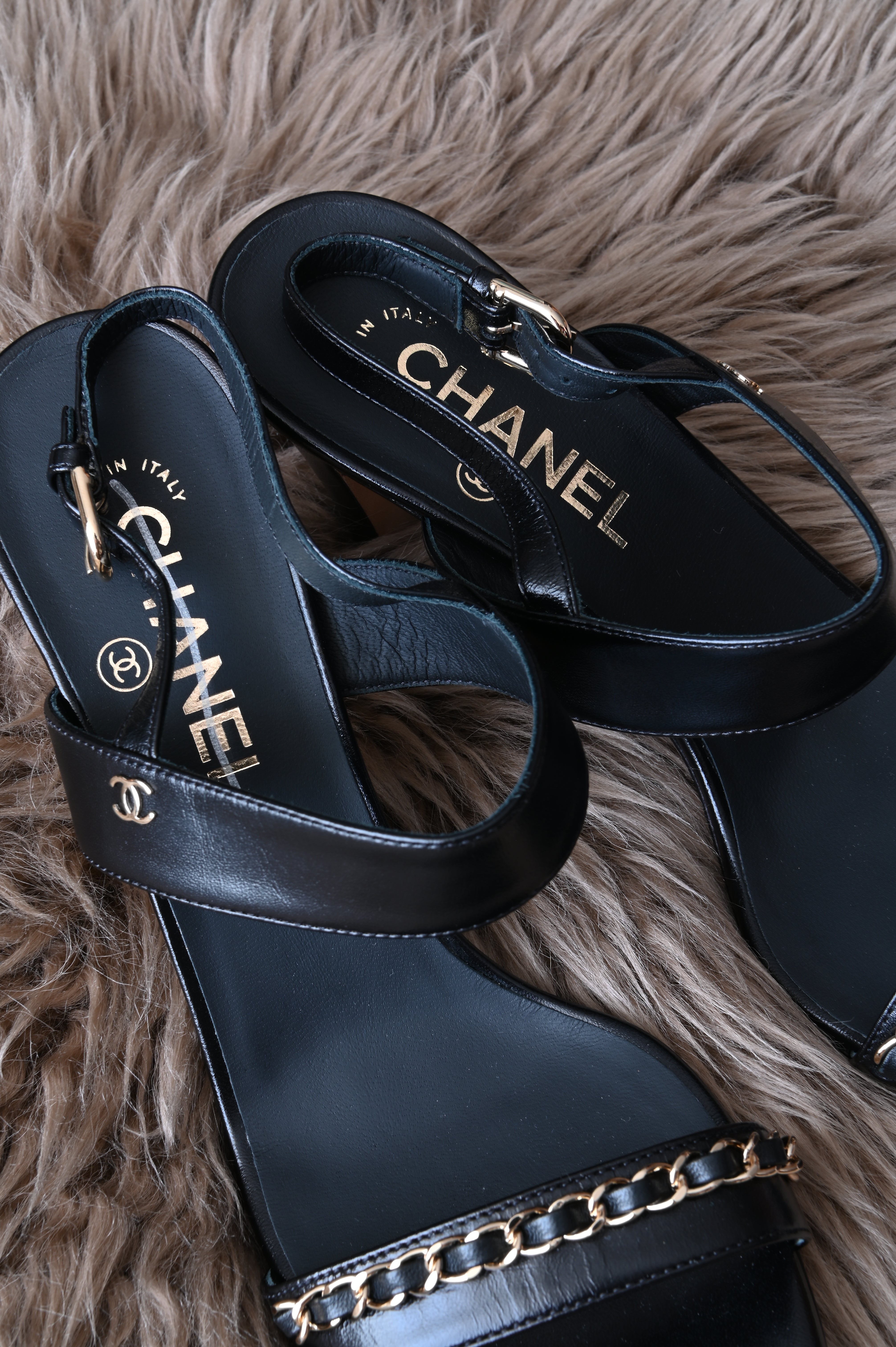 Chanel Chained open toe sandals in black calfskin