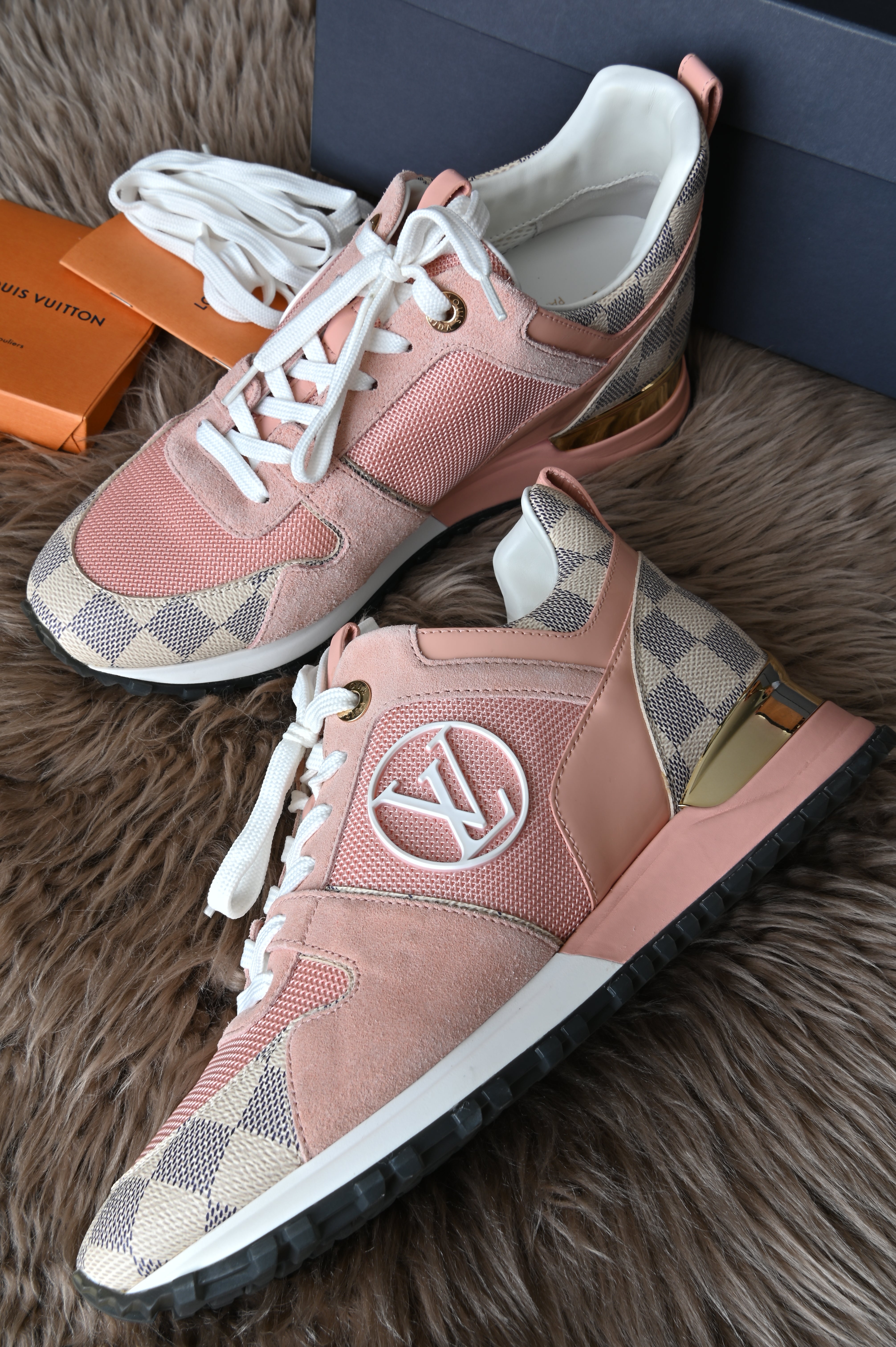 Louis Vuitton Runway sneakers Azure Rose Clair