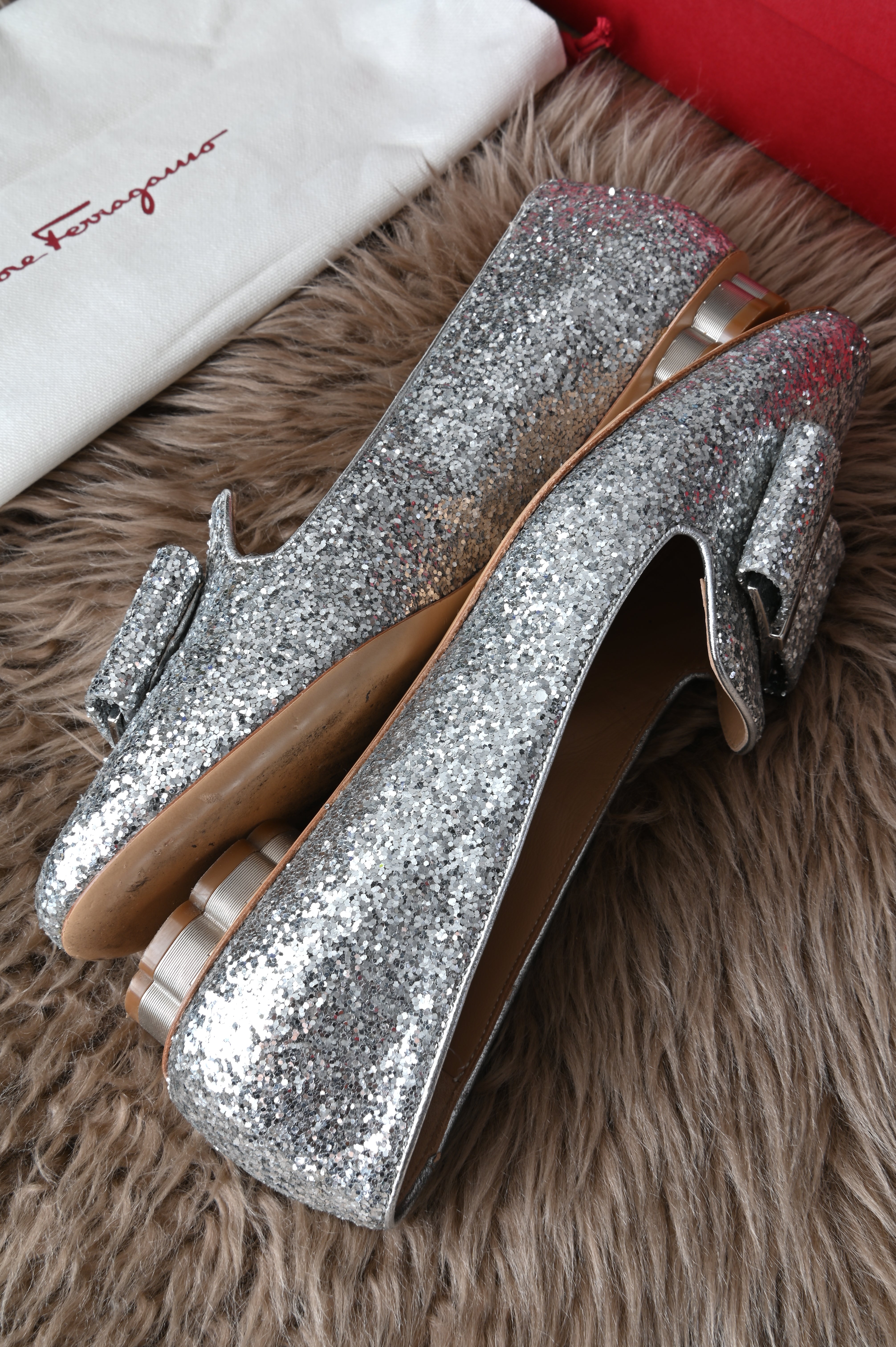 Salvatore Ferragamo Bow Silver glitter loafers