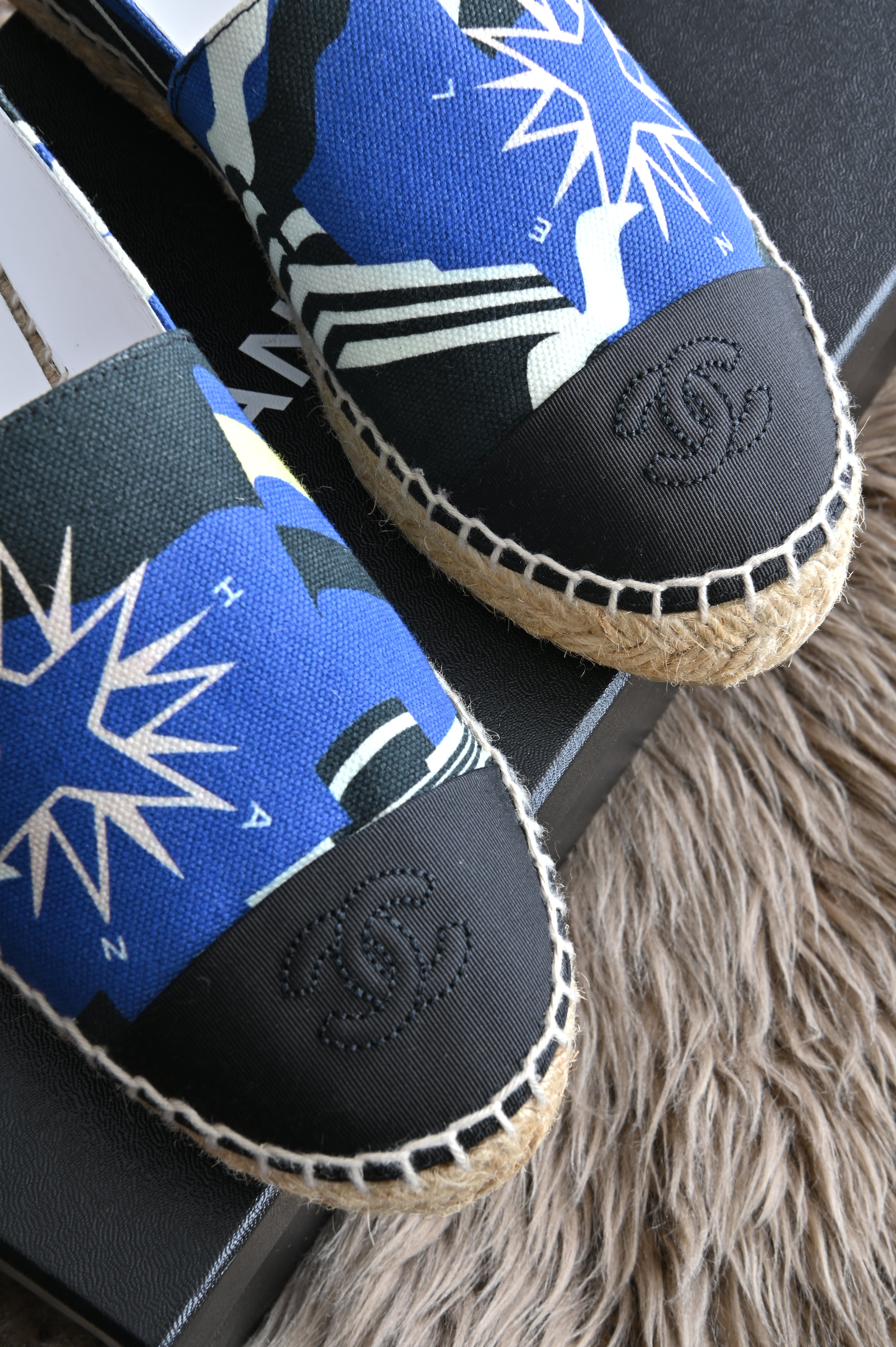 Chanel Espadrilles in canvas with star print