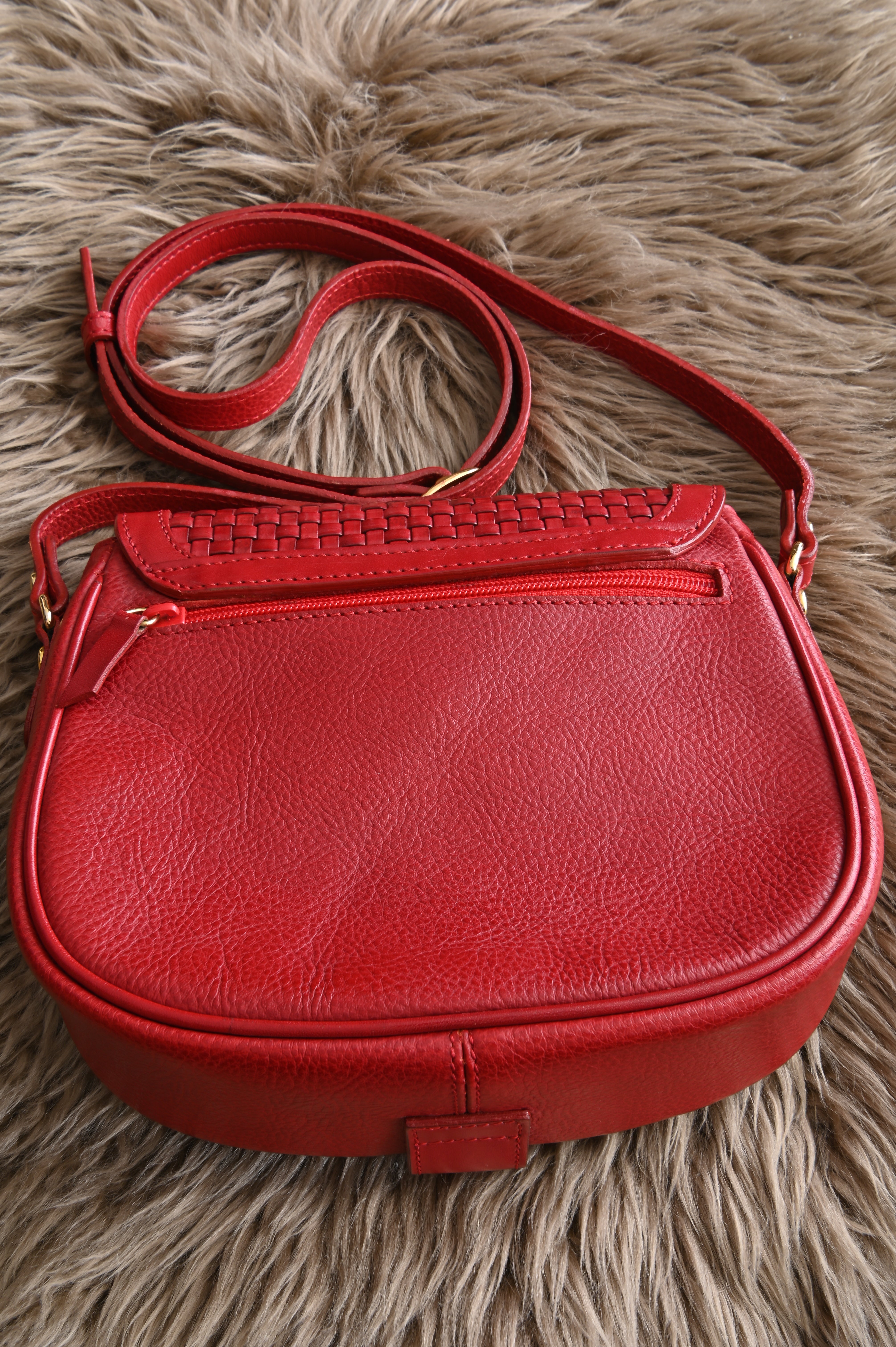 Bally Vintage Crossbody woven flap bag in red