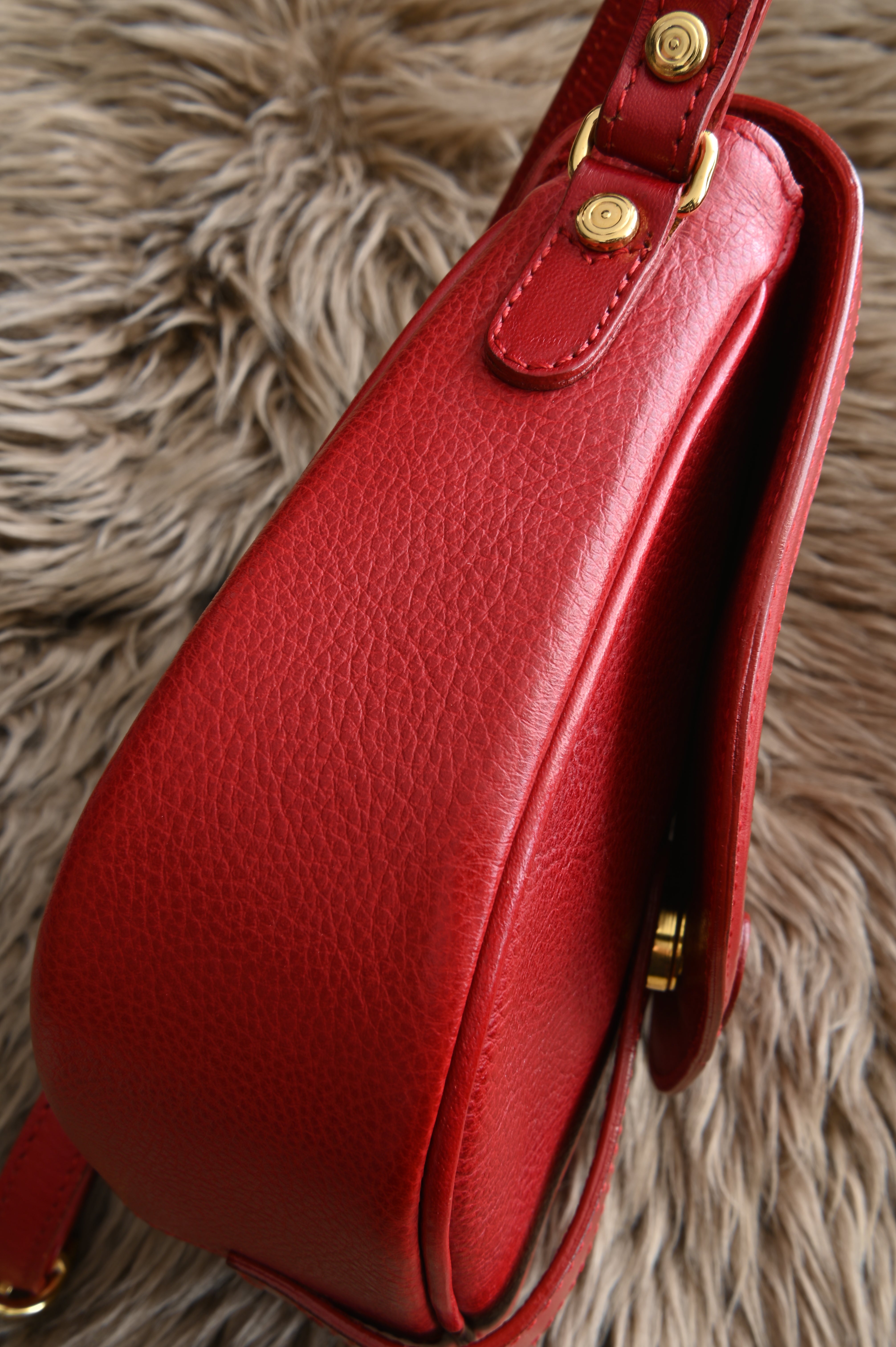 Bally Vintage Crossbody woven flap bag in red