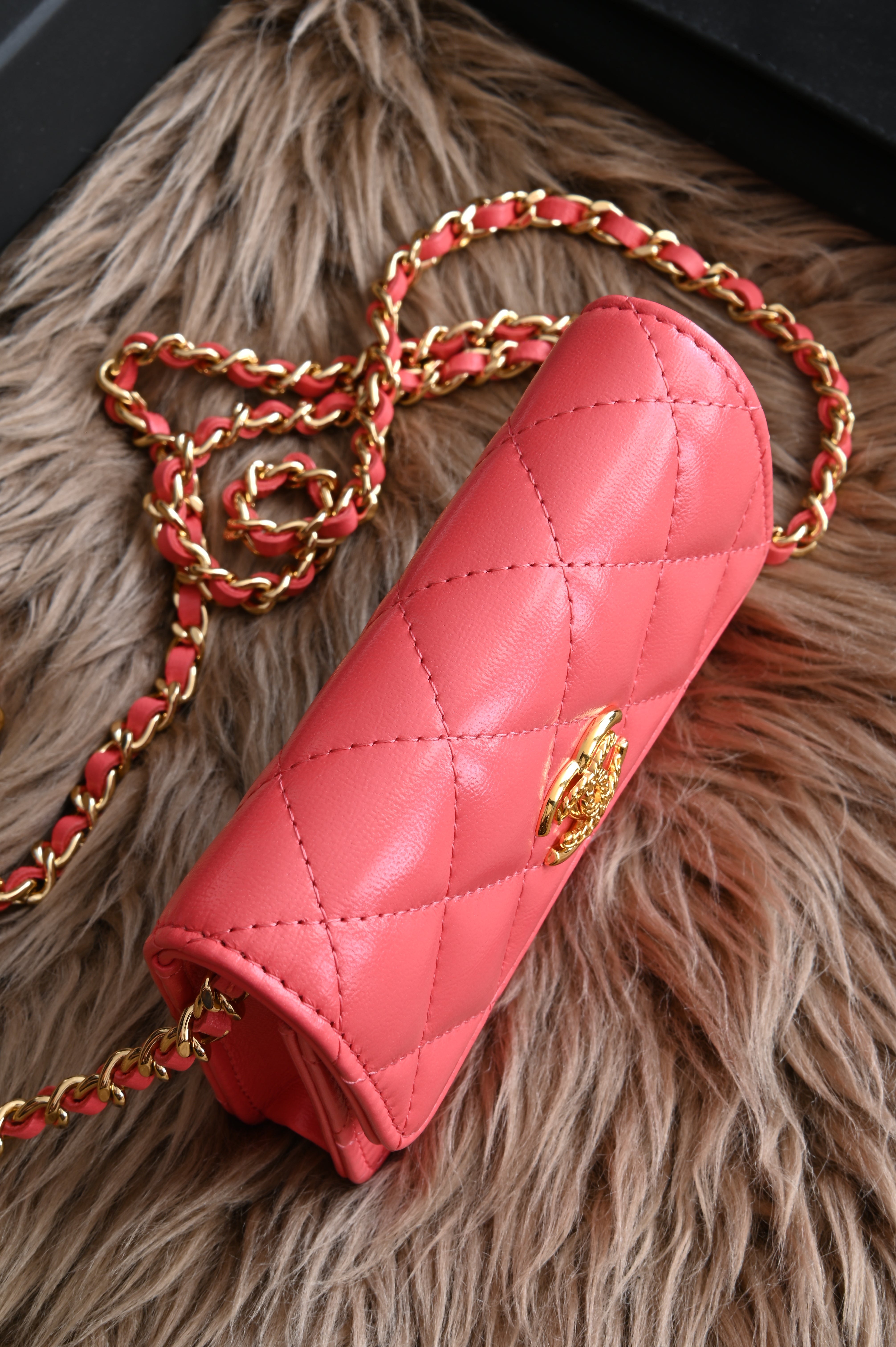 Chanel CC Quilted Lambskin Cardholder on Chain in Salmon pink