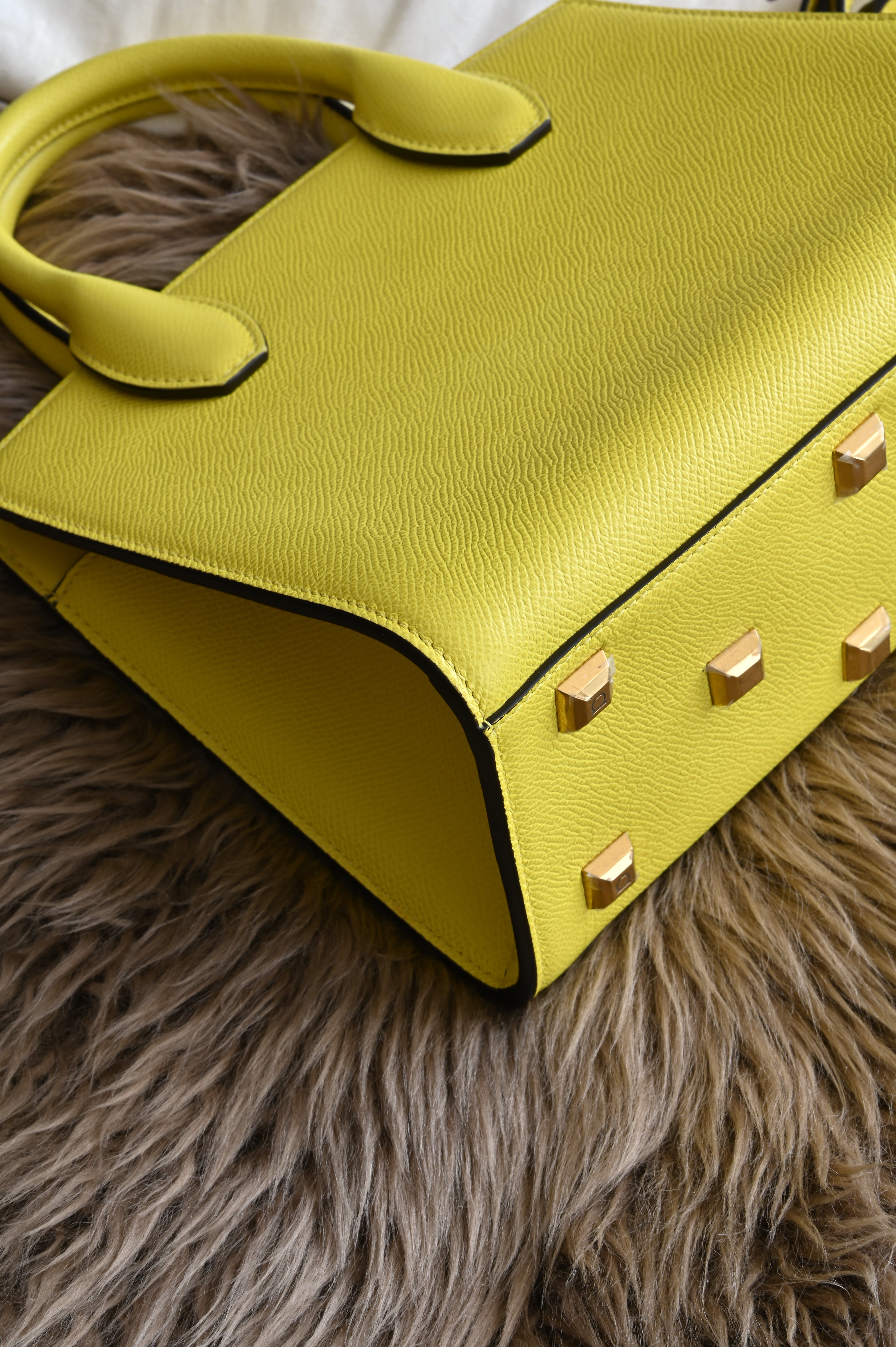 Salvatore Ferragamo Studio Box in Yellow