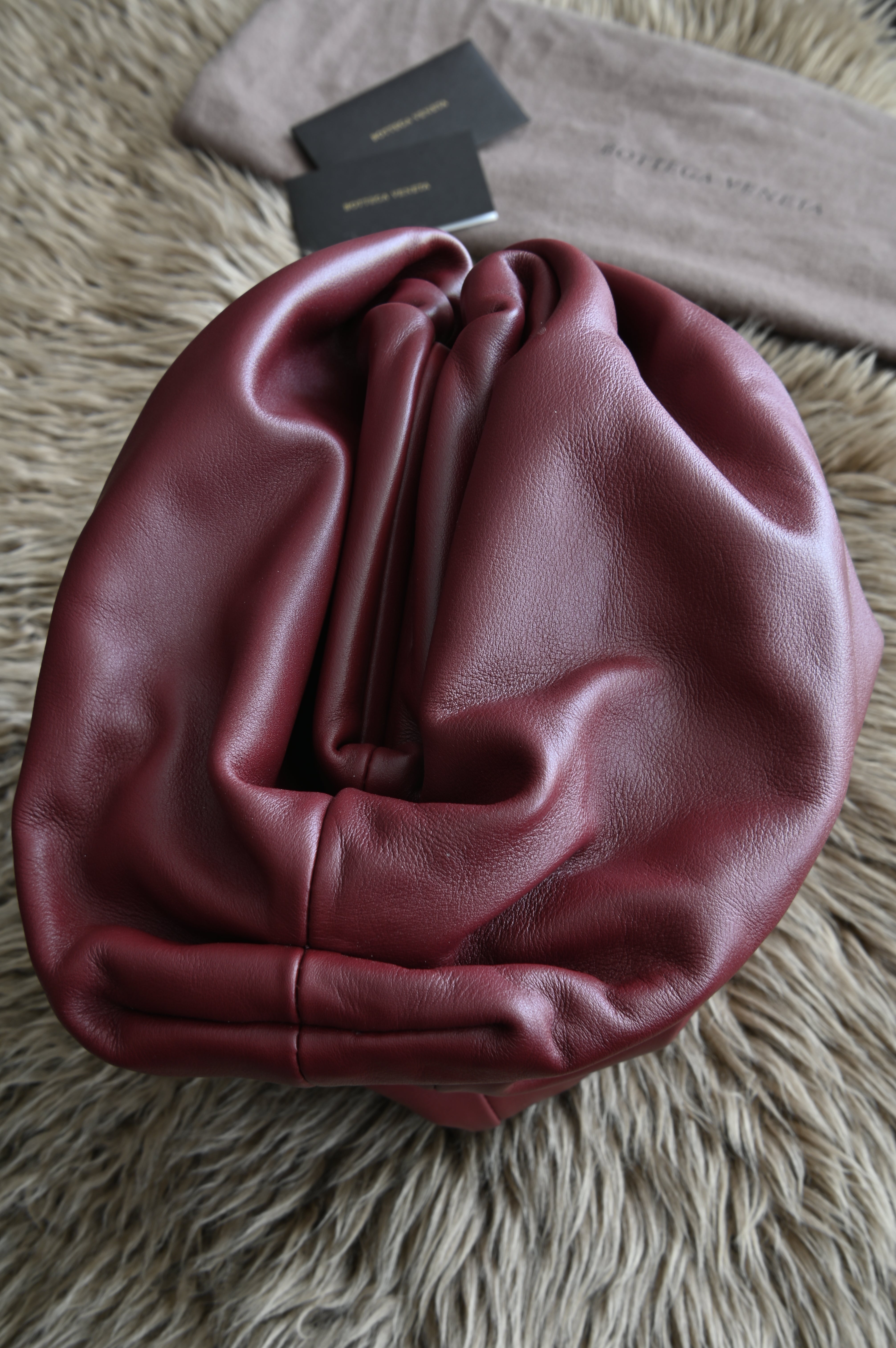 Bottega Veneta Teen Pouch Clutch bag in burgundy
