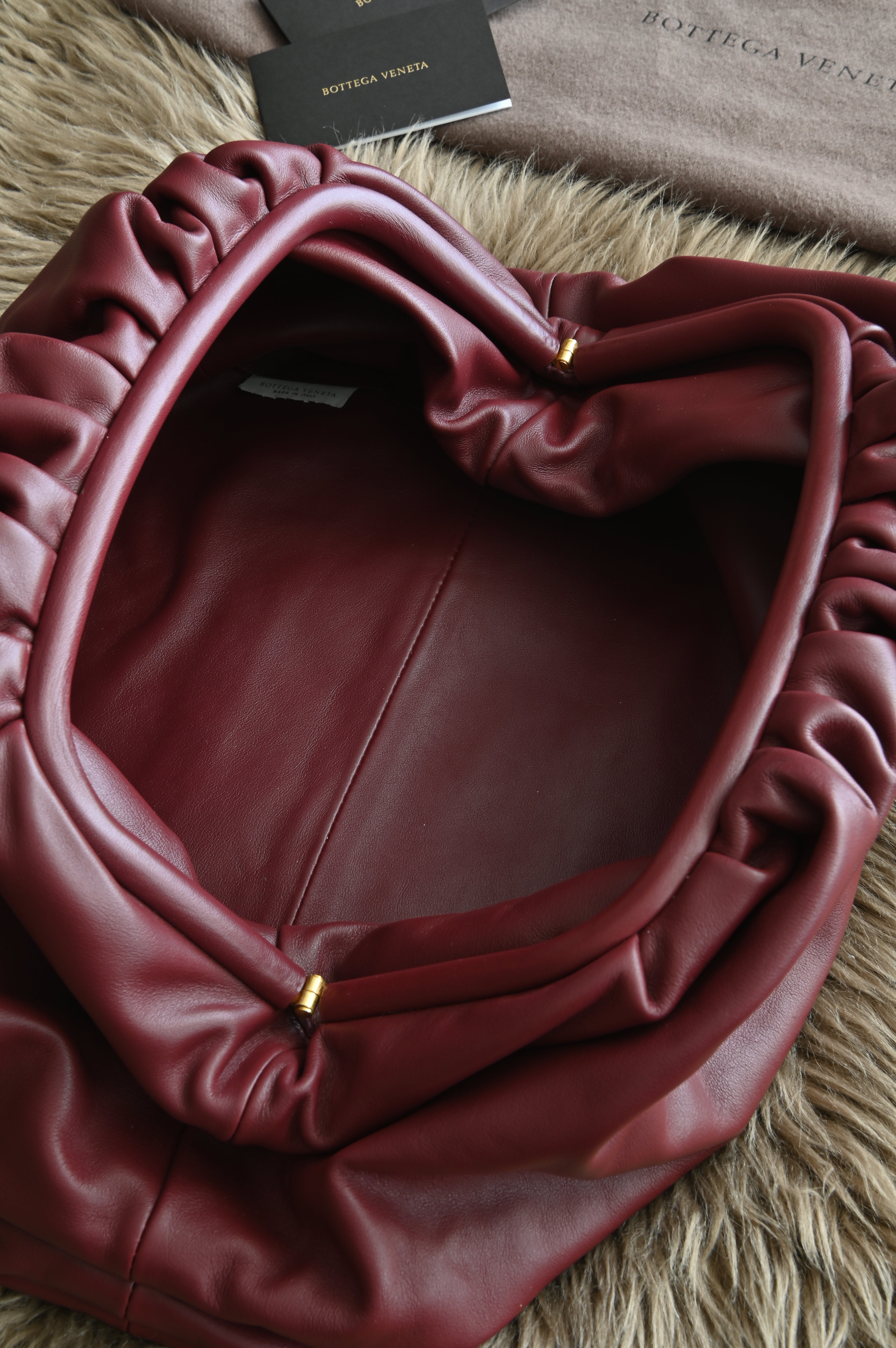 Bottega Veneta Teen Pouch Clutch bag in burgundy