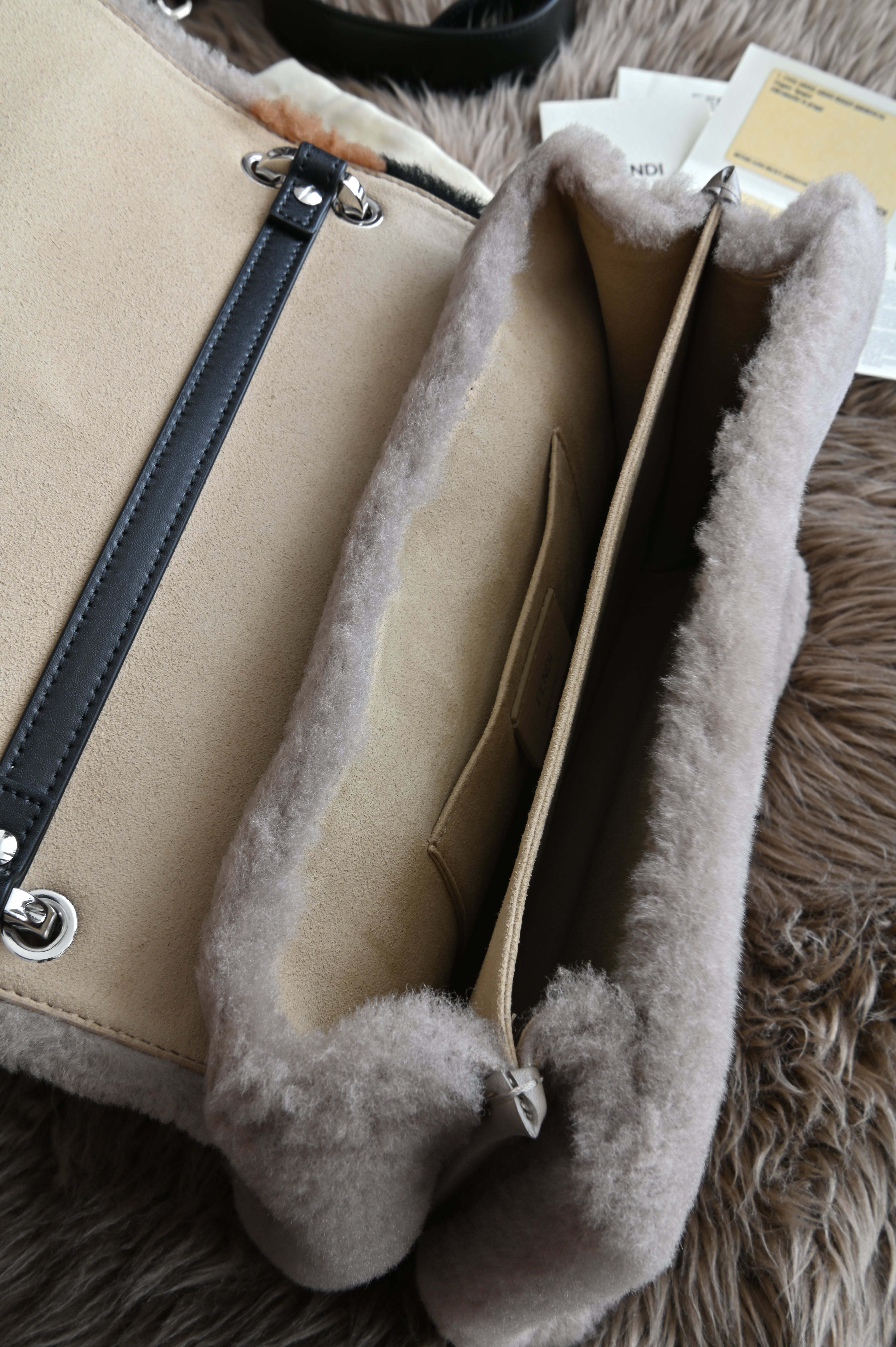 Fendi Shearling Medium Forever Kan I shoulder bag