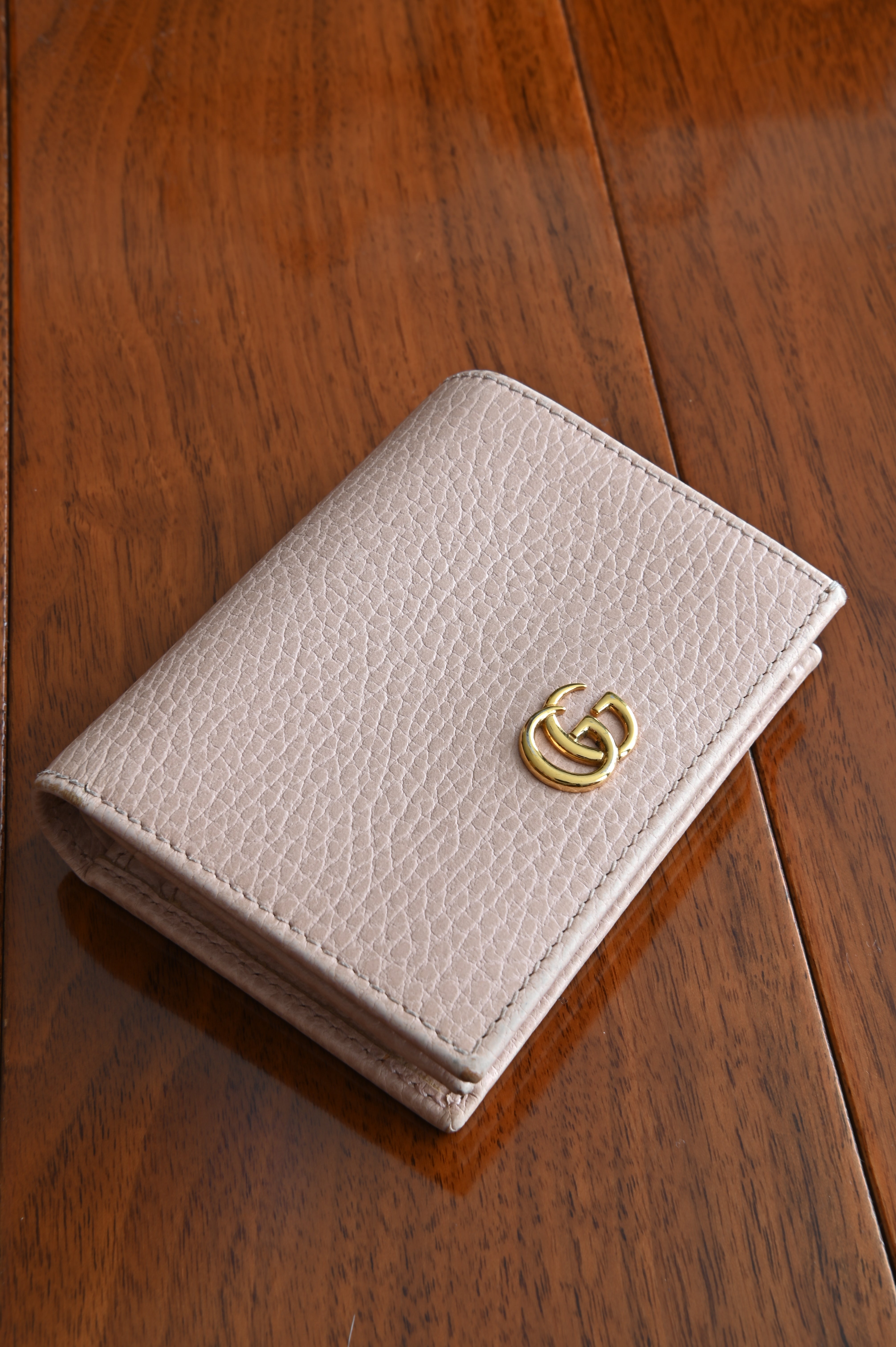 Gucci GG Marmont Compact wallet