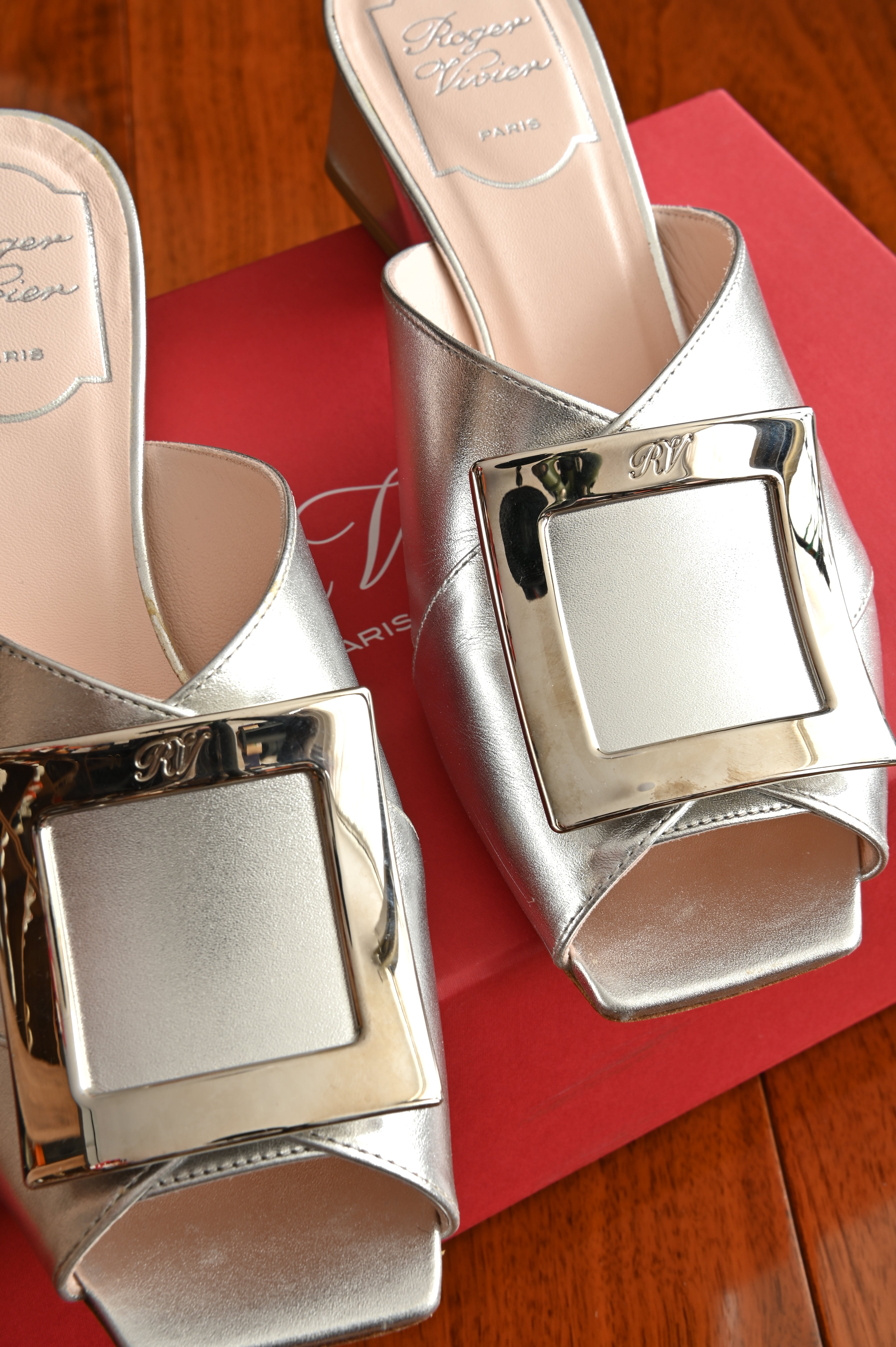 Roger Vivier Cube Strass Heel Mules in silver Nappa Leather