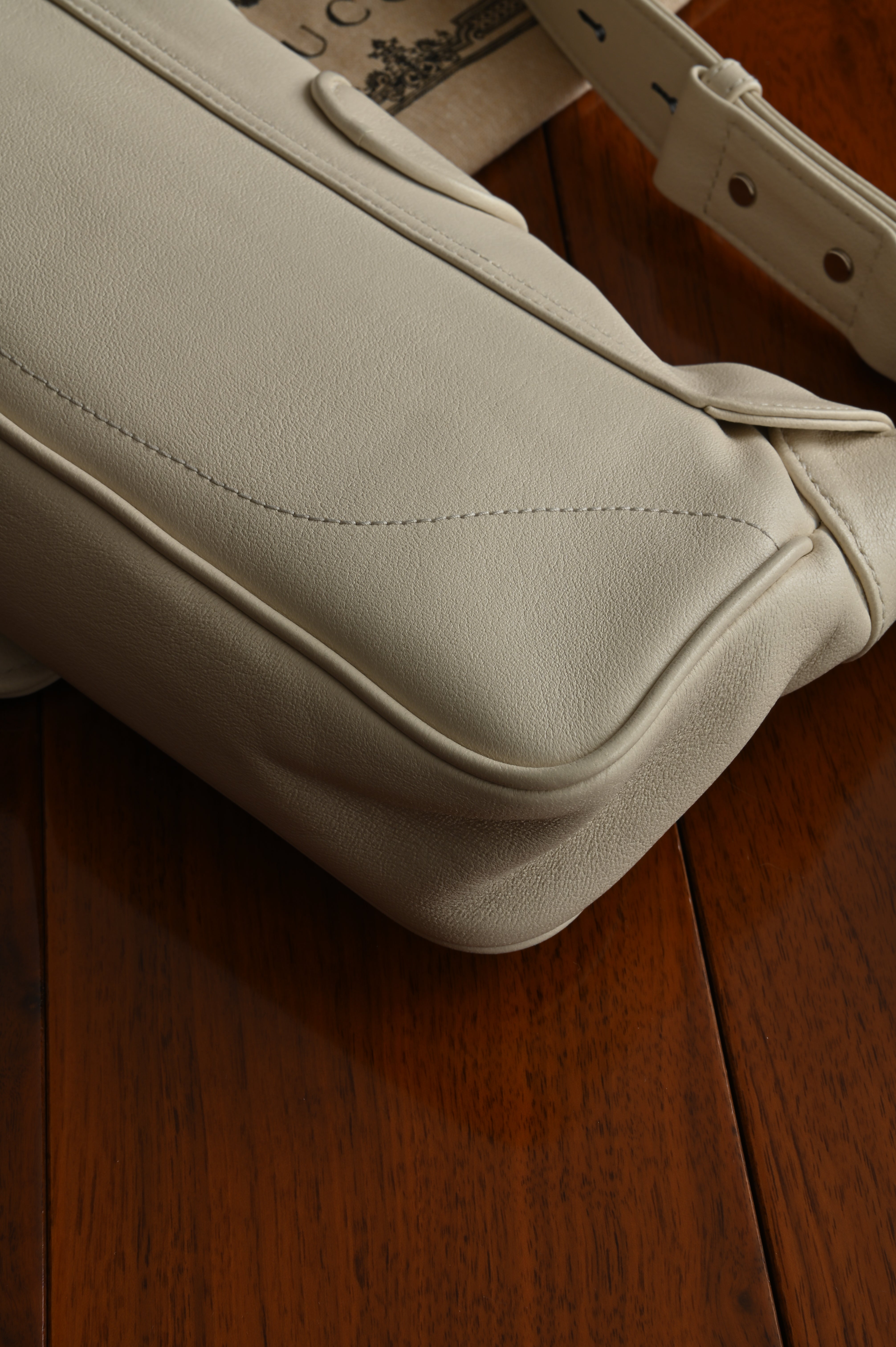 Gucci Aphrodite Small Leather Shoulder Bag