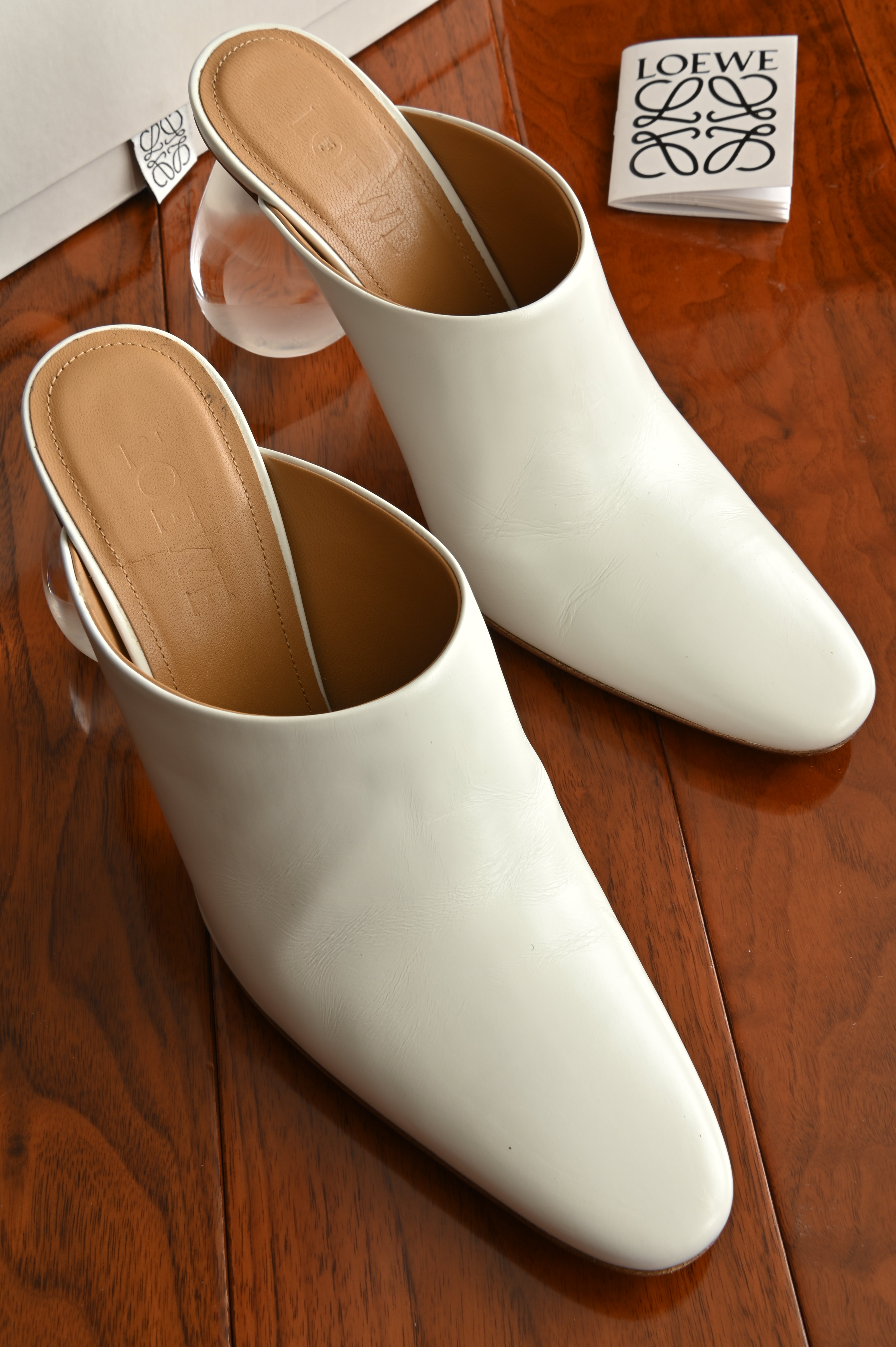 Loewe Drop leather White Mules