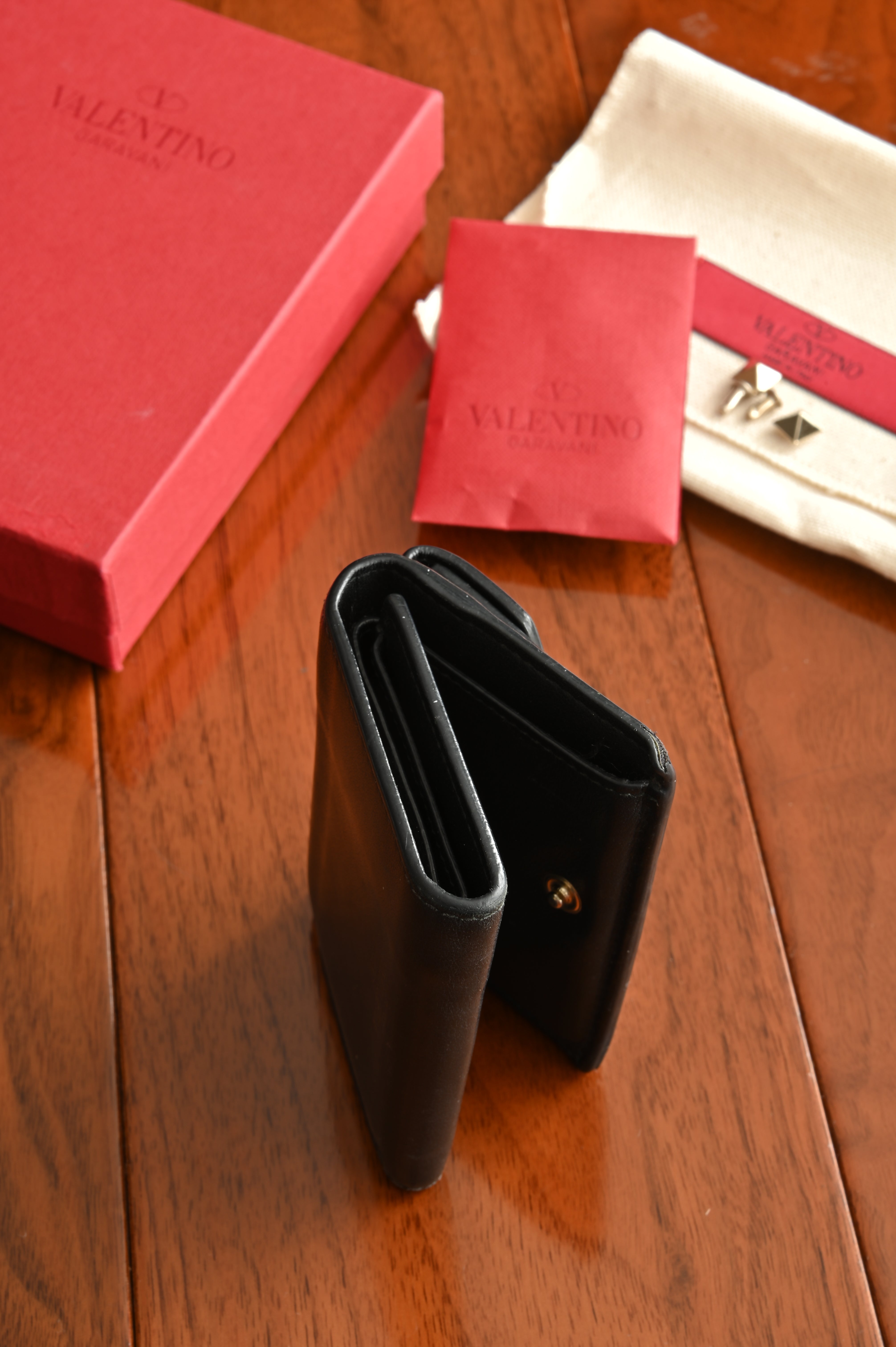 Valentino Garavani Rockstud Black Small Compact Wallet