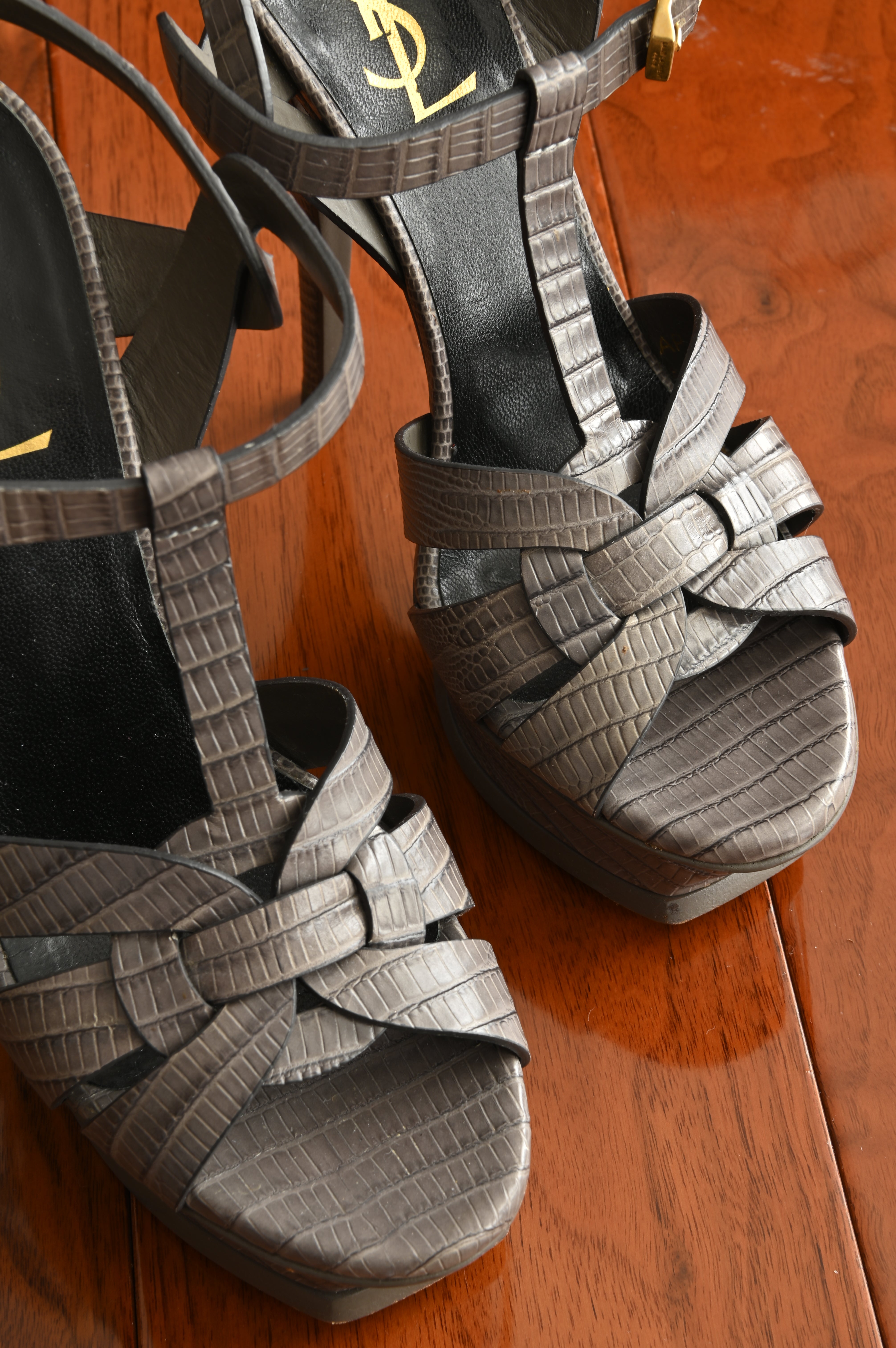 Saint Laurent Tribute Grey Lizard embossed High Heels