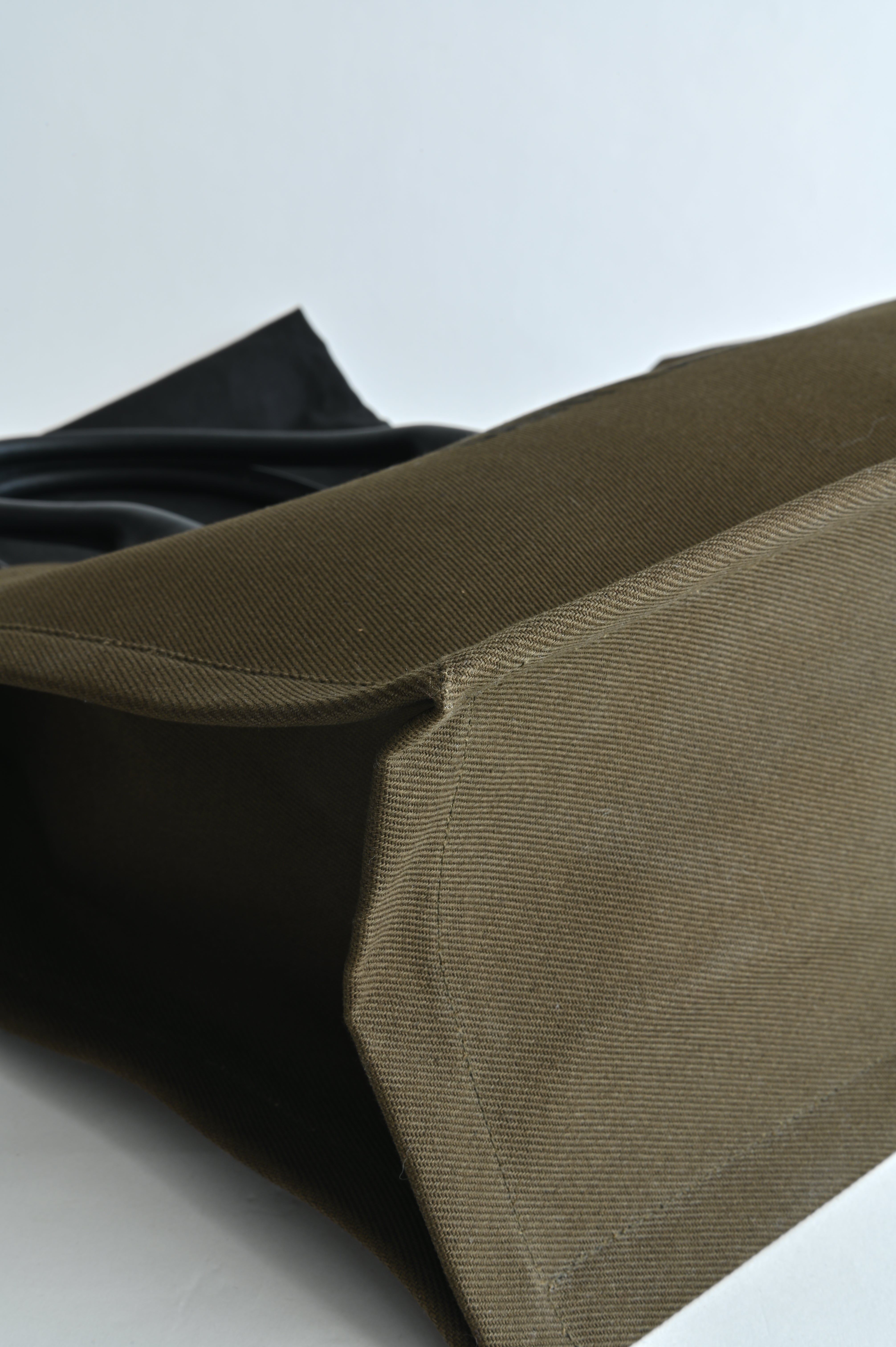 Saint Laurent RIVE GAUCHE Large Tote Bag in Smooth Leather