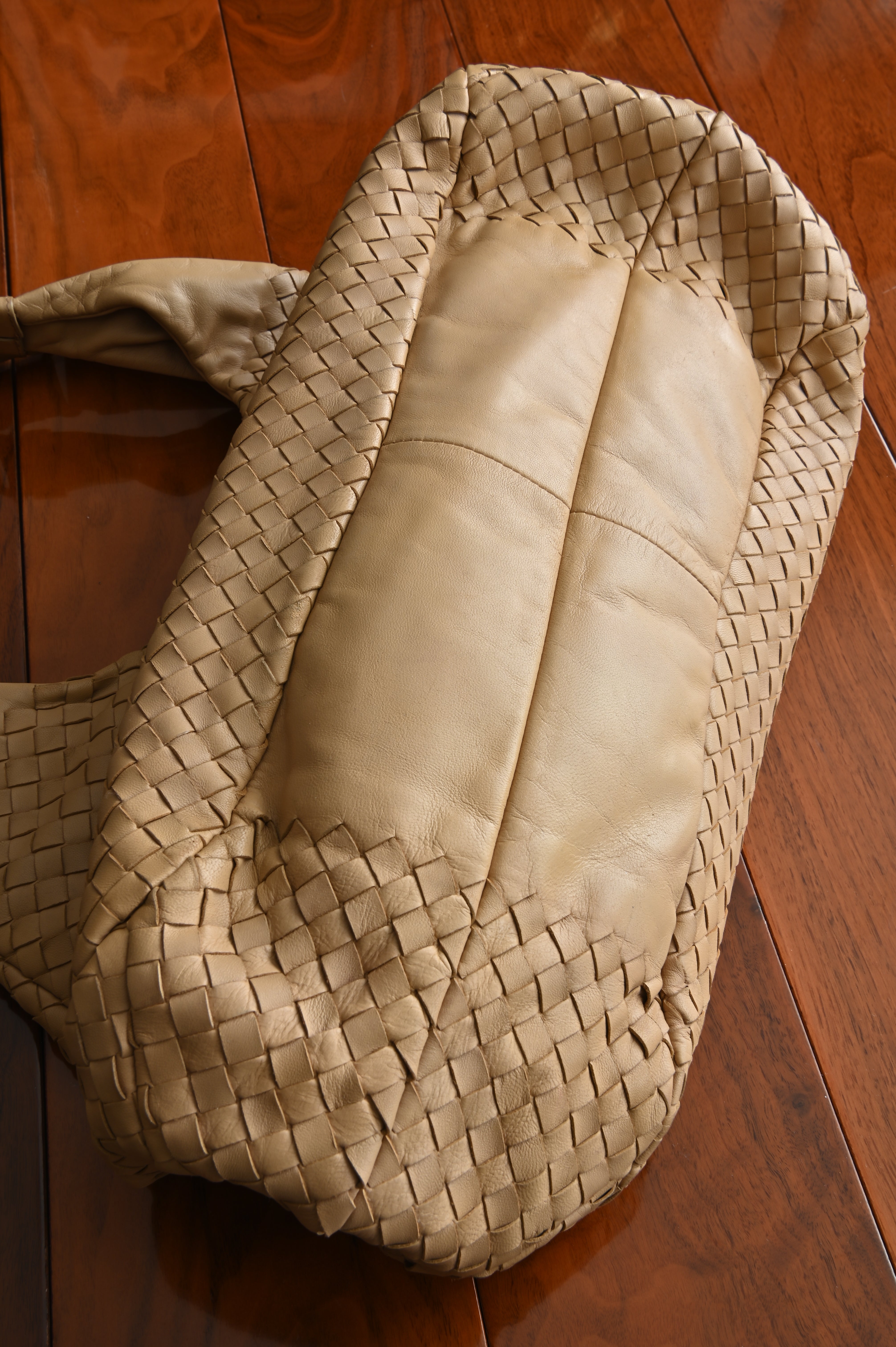 Bottega Veneta Sand Intrecciato Woven Nappa Leather Large Campana Bag