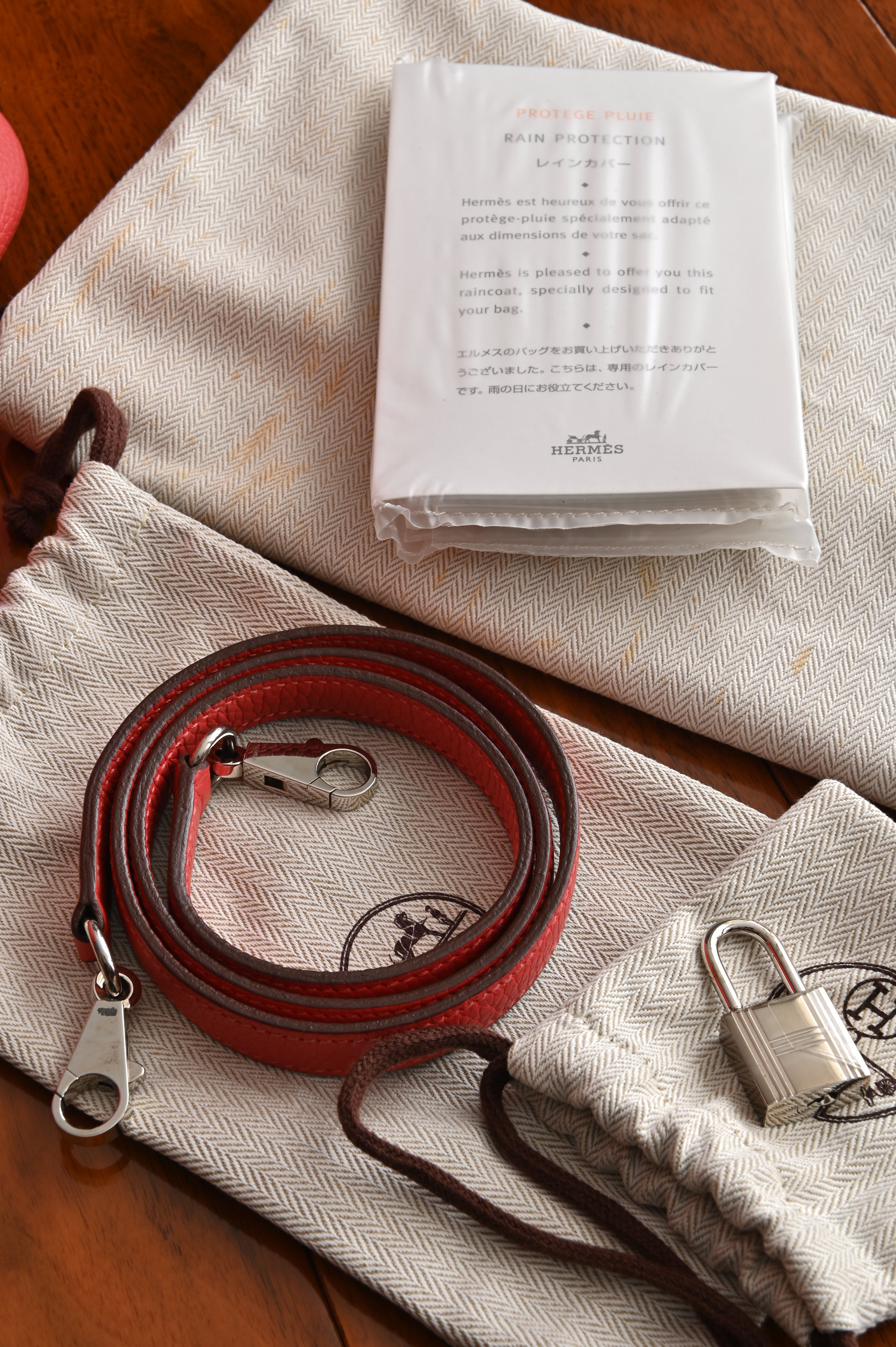 HERMÈS Bolide 31 handbag in Rouge Pivoine Clemence leather with Palladium hardware