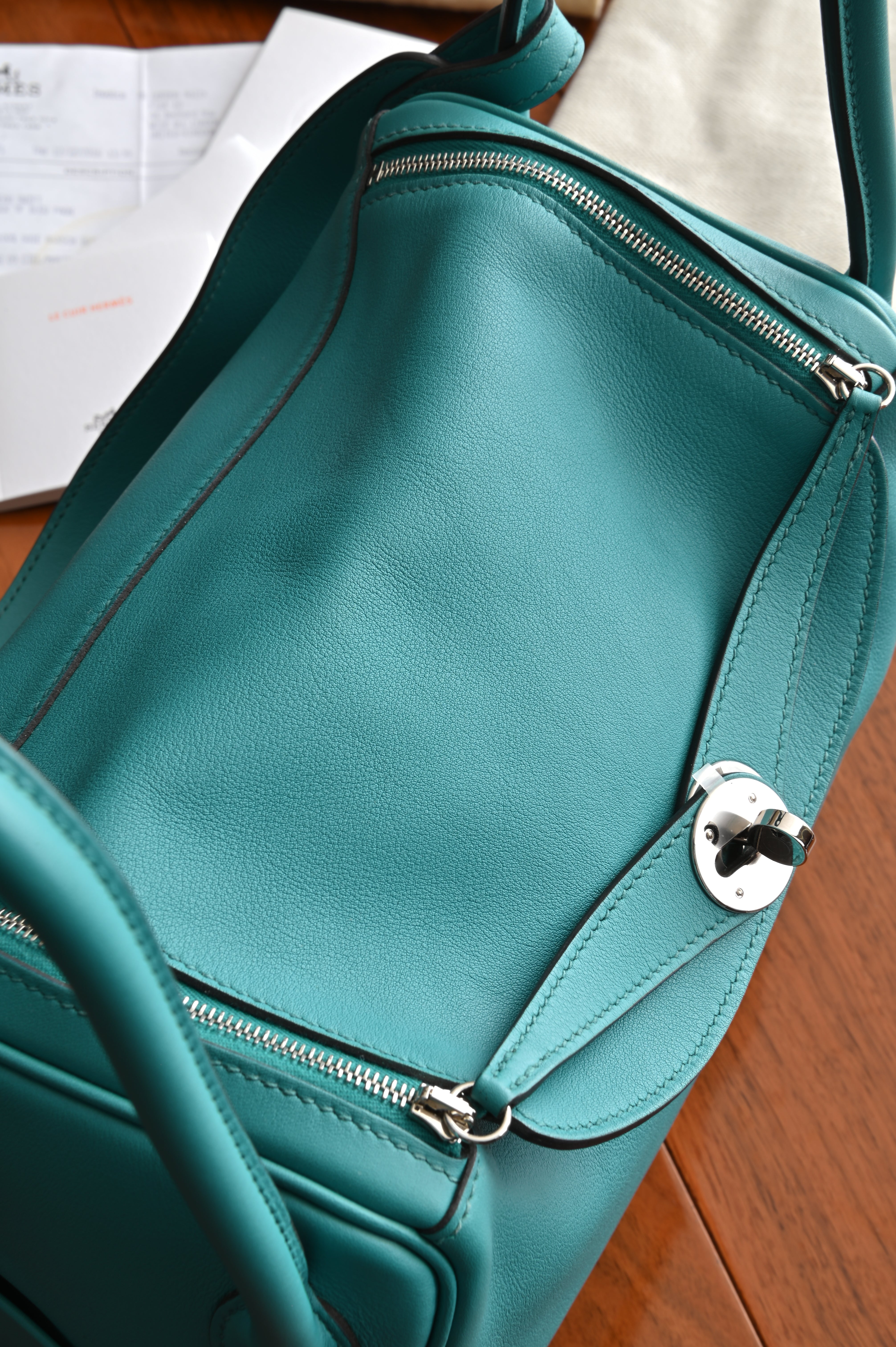 Hermès Lindy 26 Veau Swift leather Bleu Paon bag