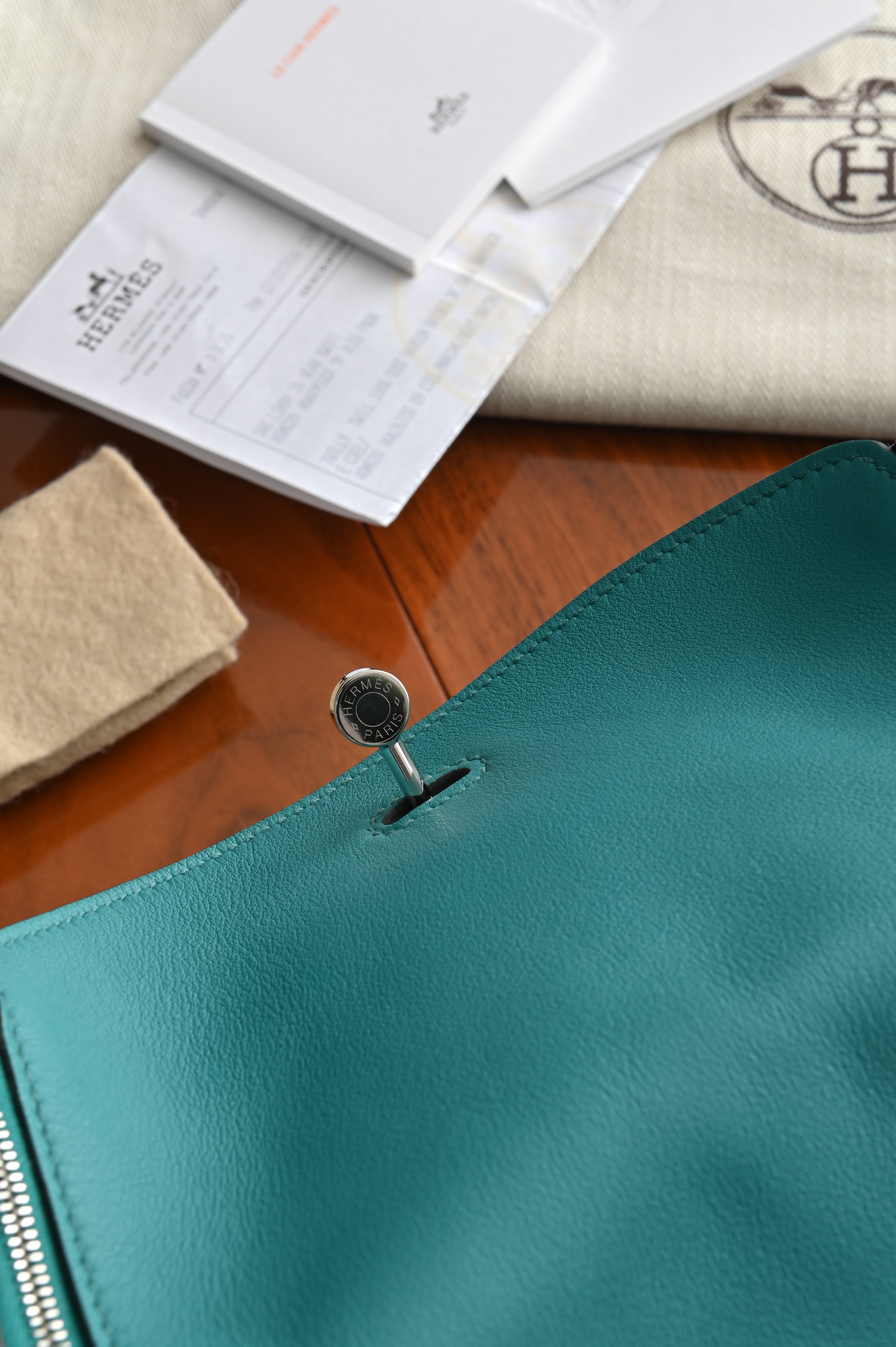 Hermès Lindy 26 Veau Swift leather Bleu Paon bag