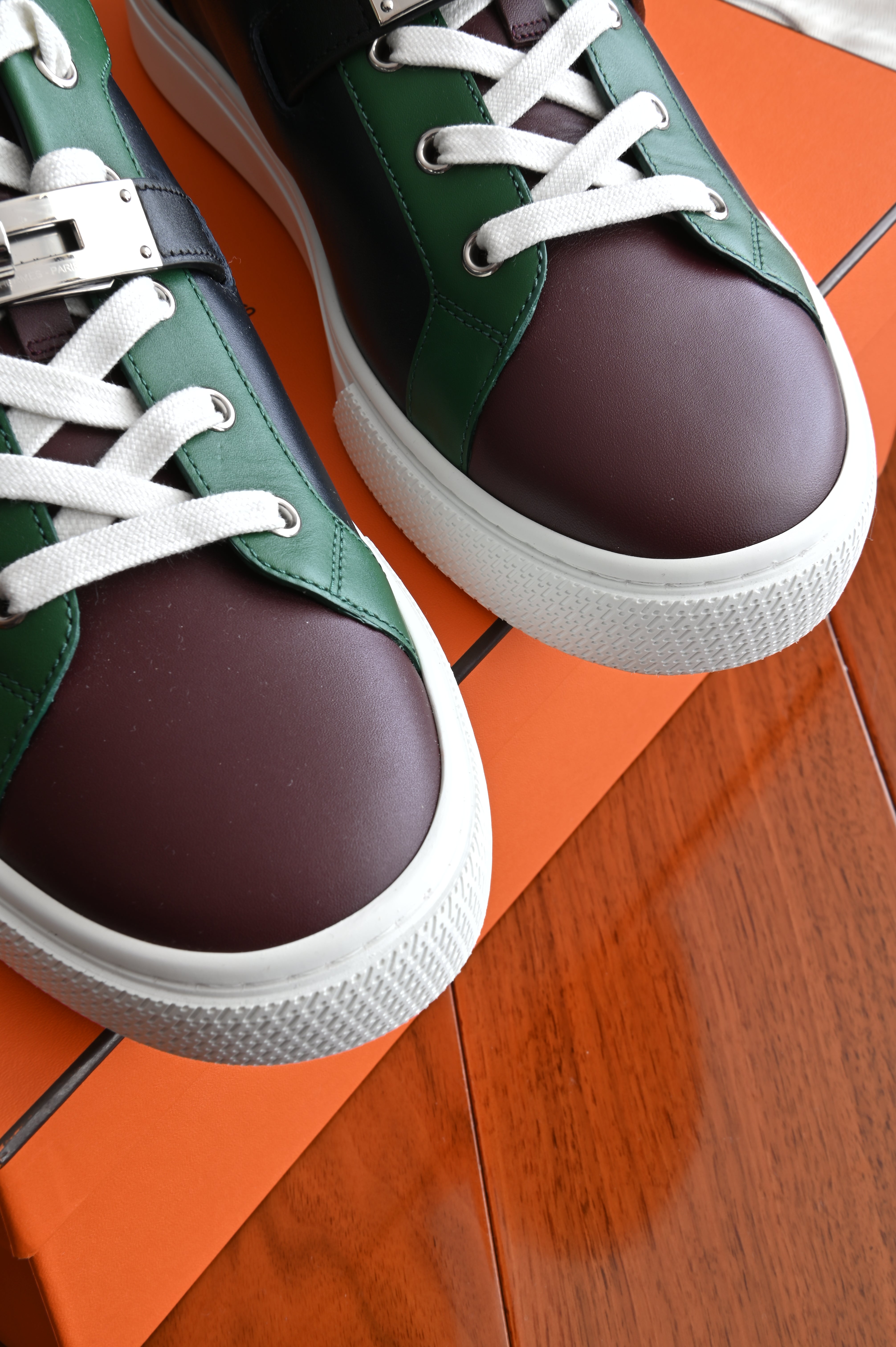 Hermès Tri-tone Day Sneakers