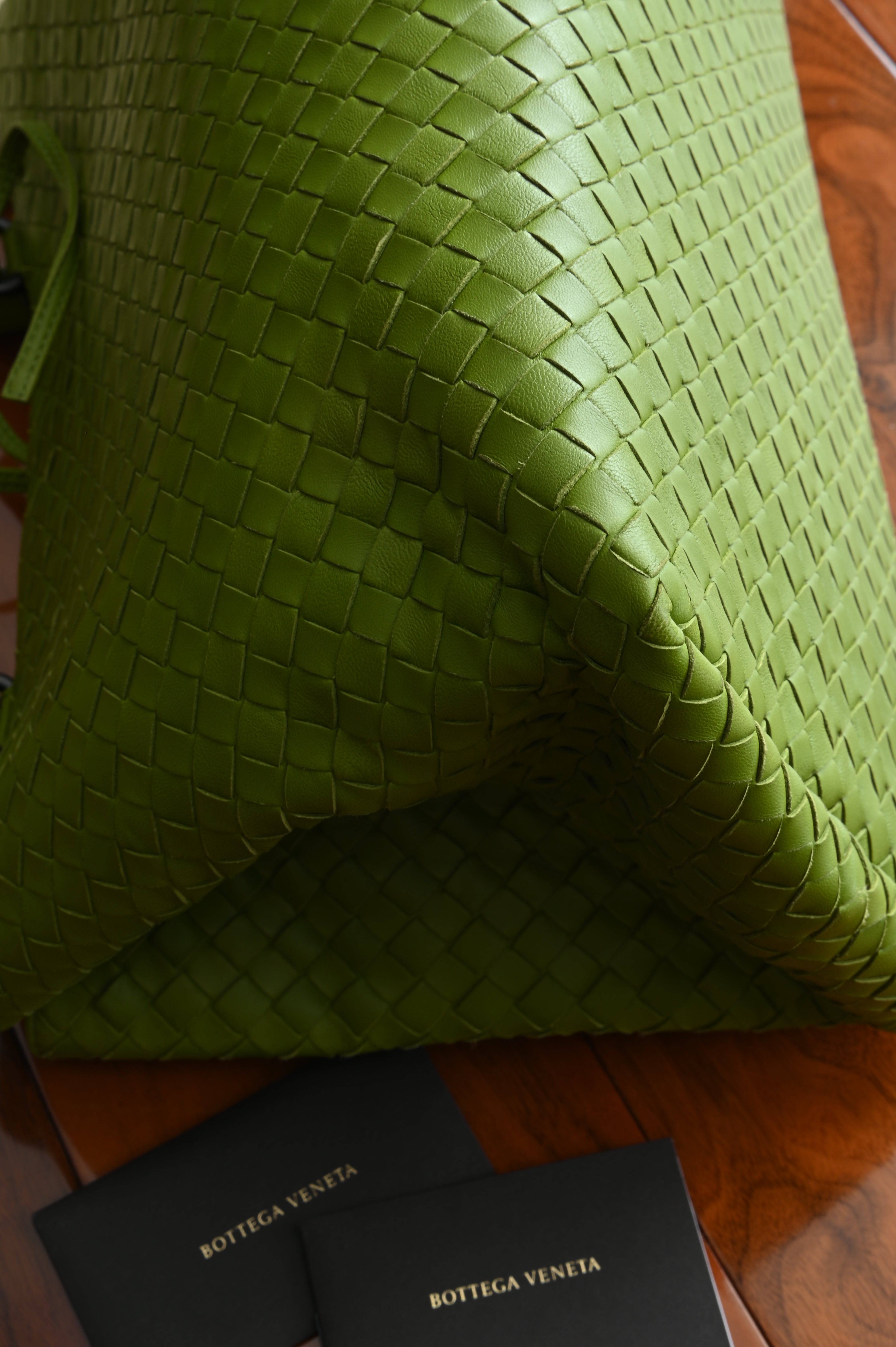 Bottega Veneta Nappa Intrecciatto large tote bag in lime green