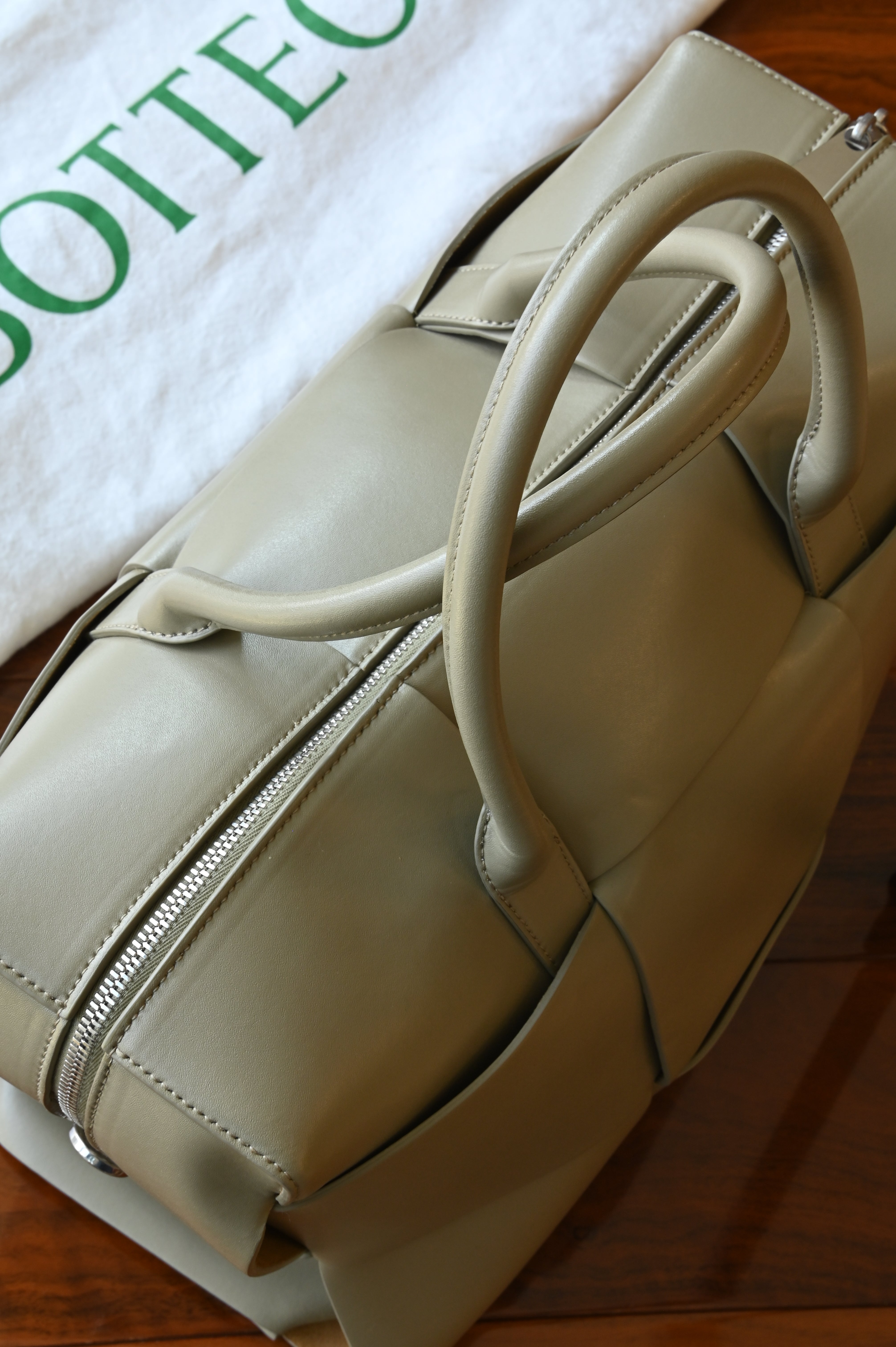 Bottega Veneta The Arco Briefcase Cassette two-way Bag