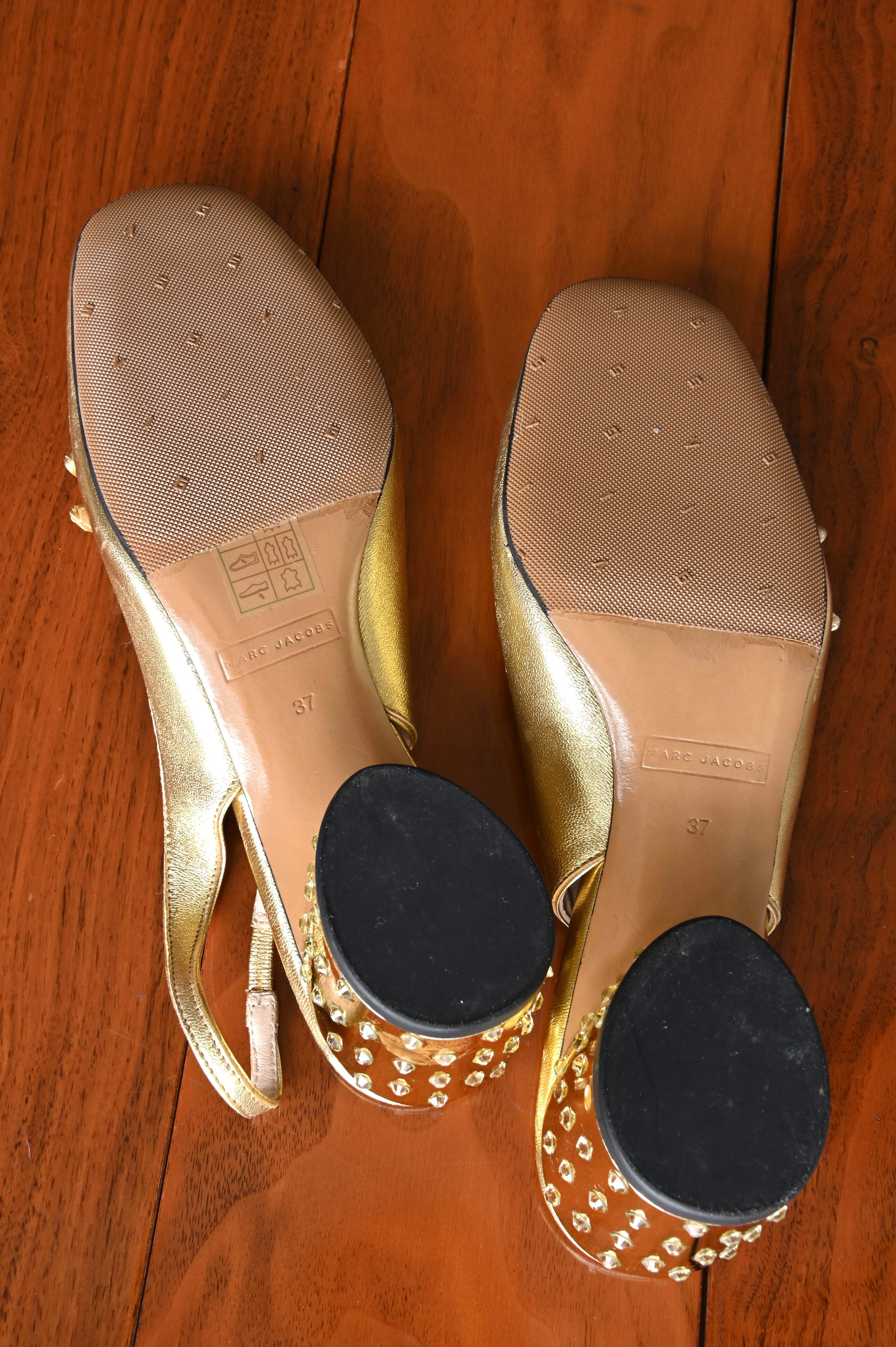 Marc Jacobs Bette Metallic Gold Slingback Pumps