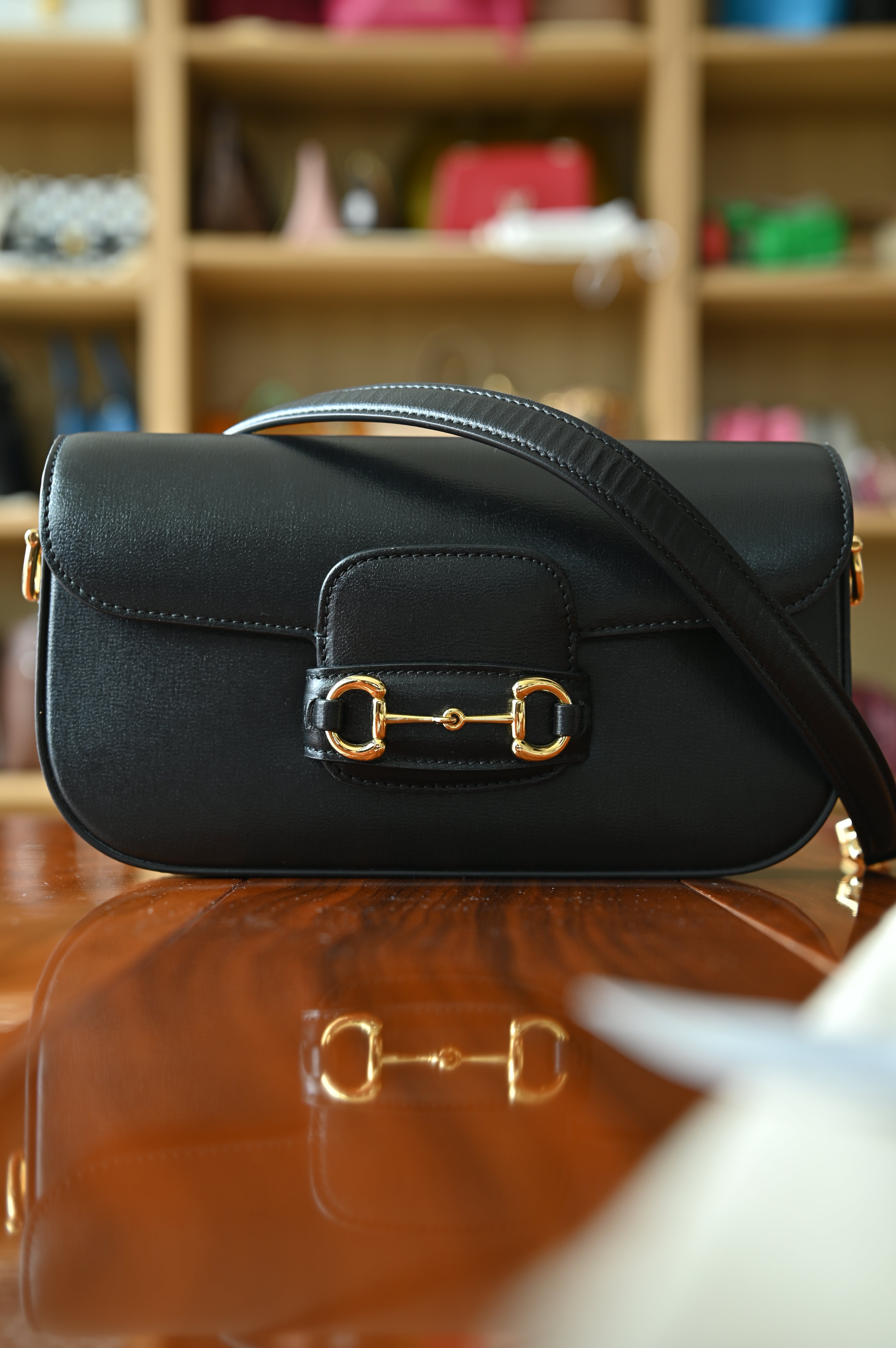 GUCCI HORSEBIT 1955 Handbag in Black strap