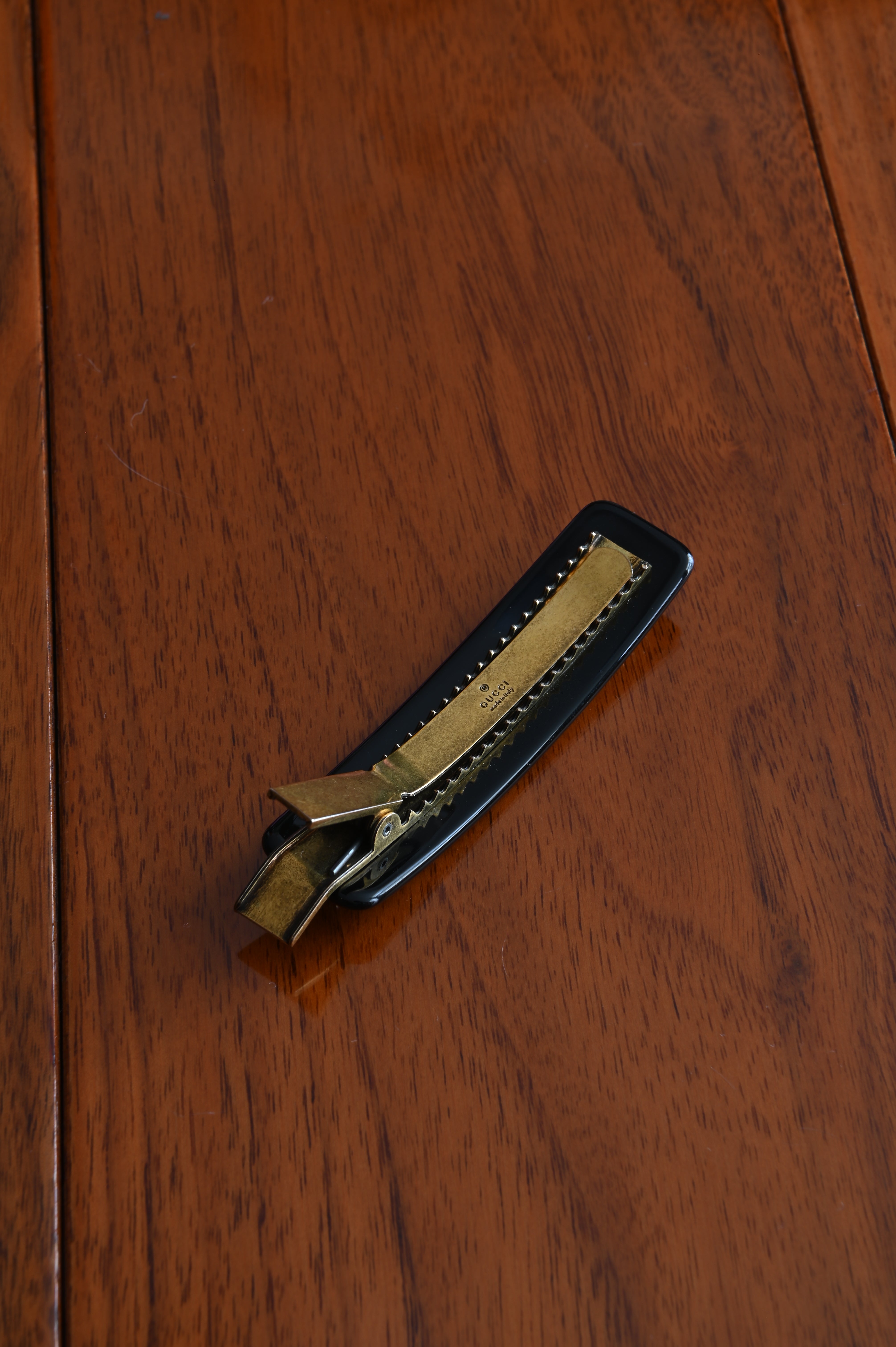 GUCCI Rhinestone Hair Clip Resin back