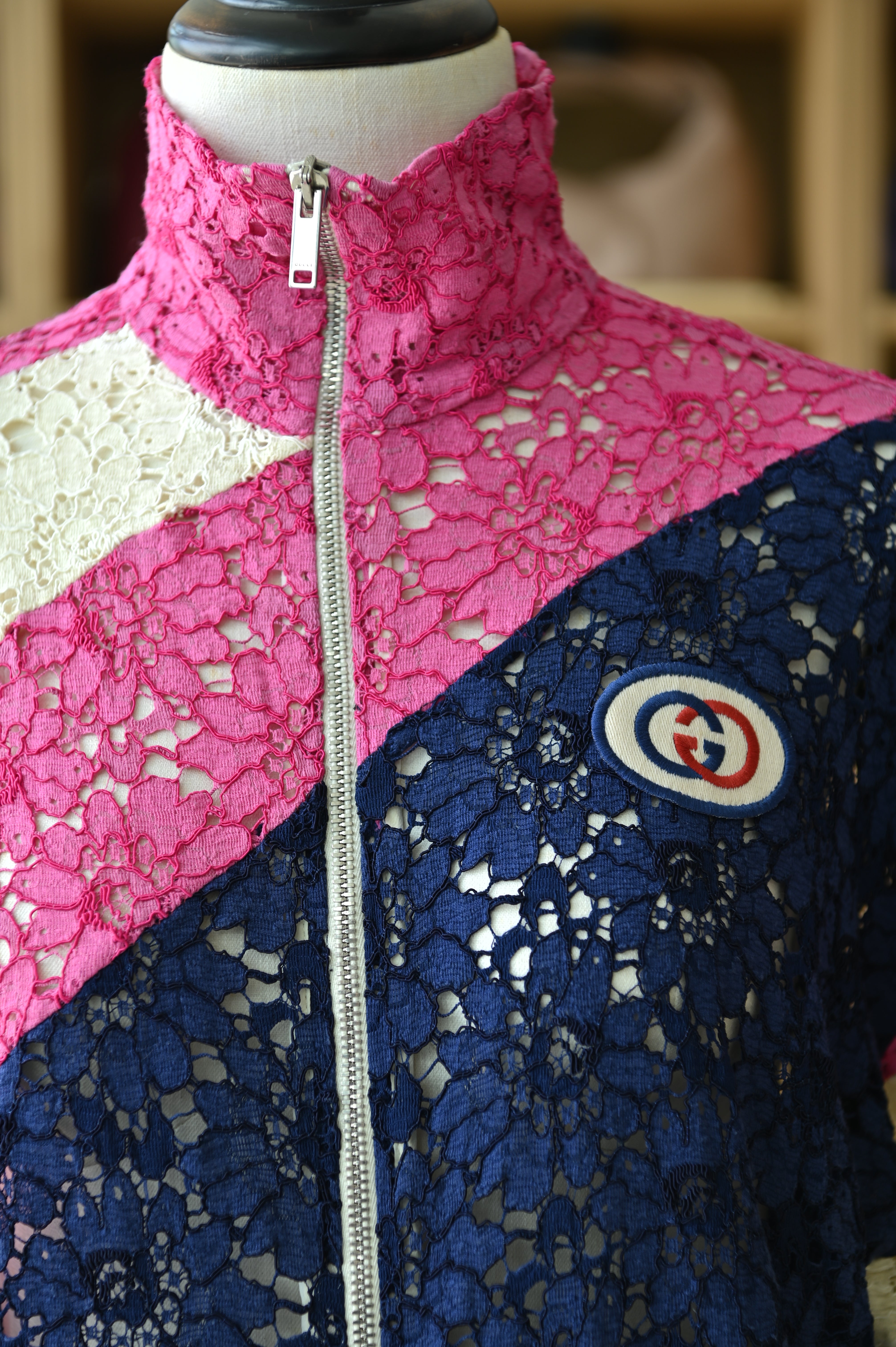  Gucci Floral Guipure Lace Track Jacket logo