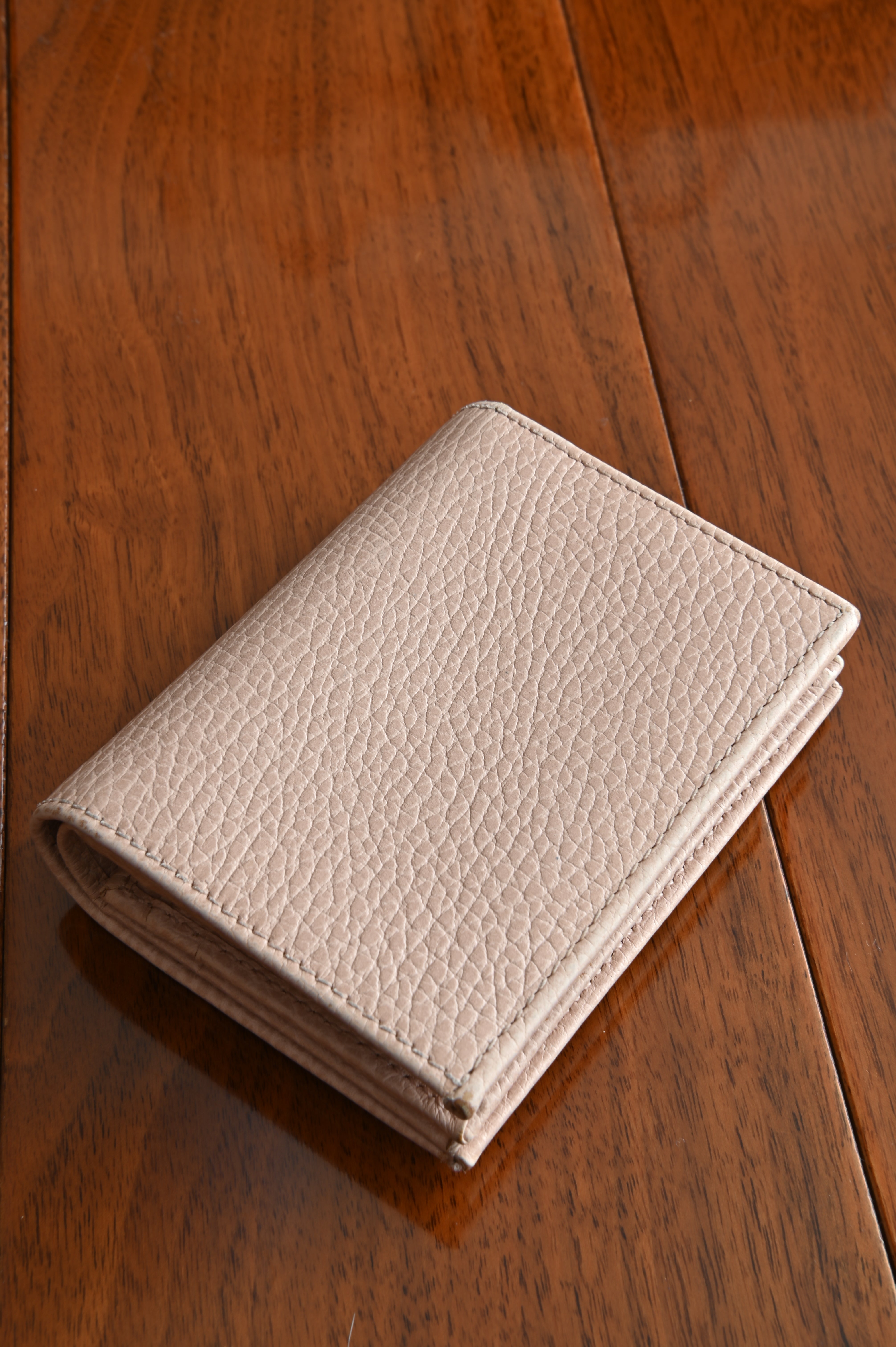 Gucci GG Marmont Compact wallet back