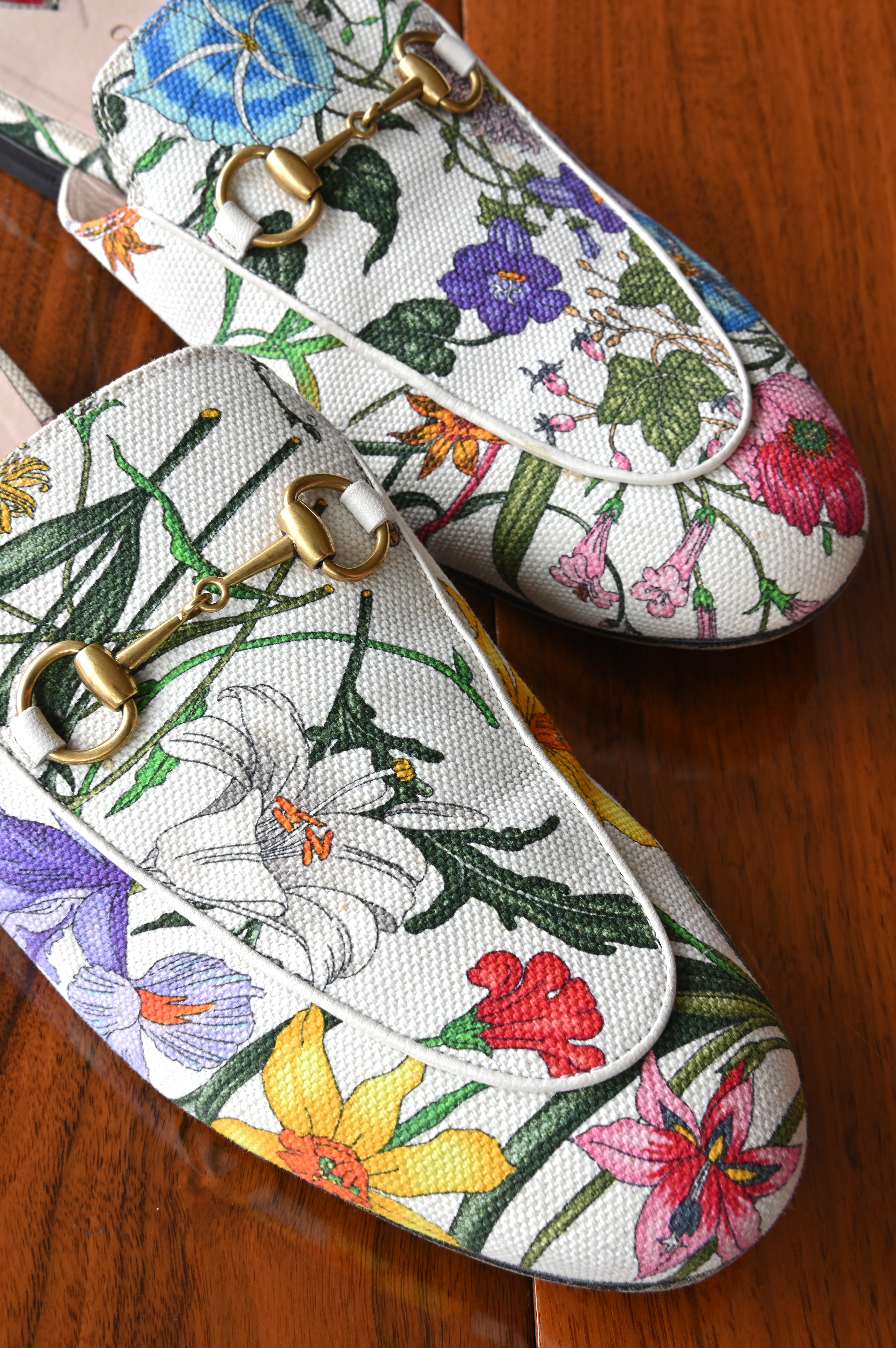 Gucci White Floral Princetown Mules front