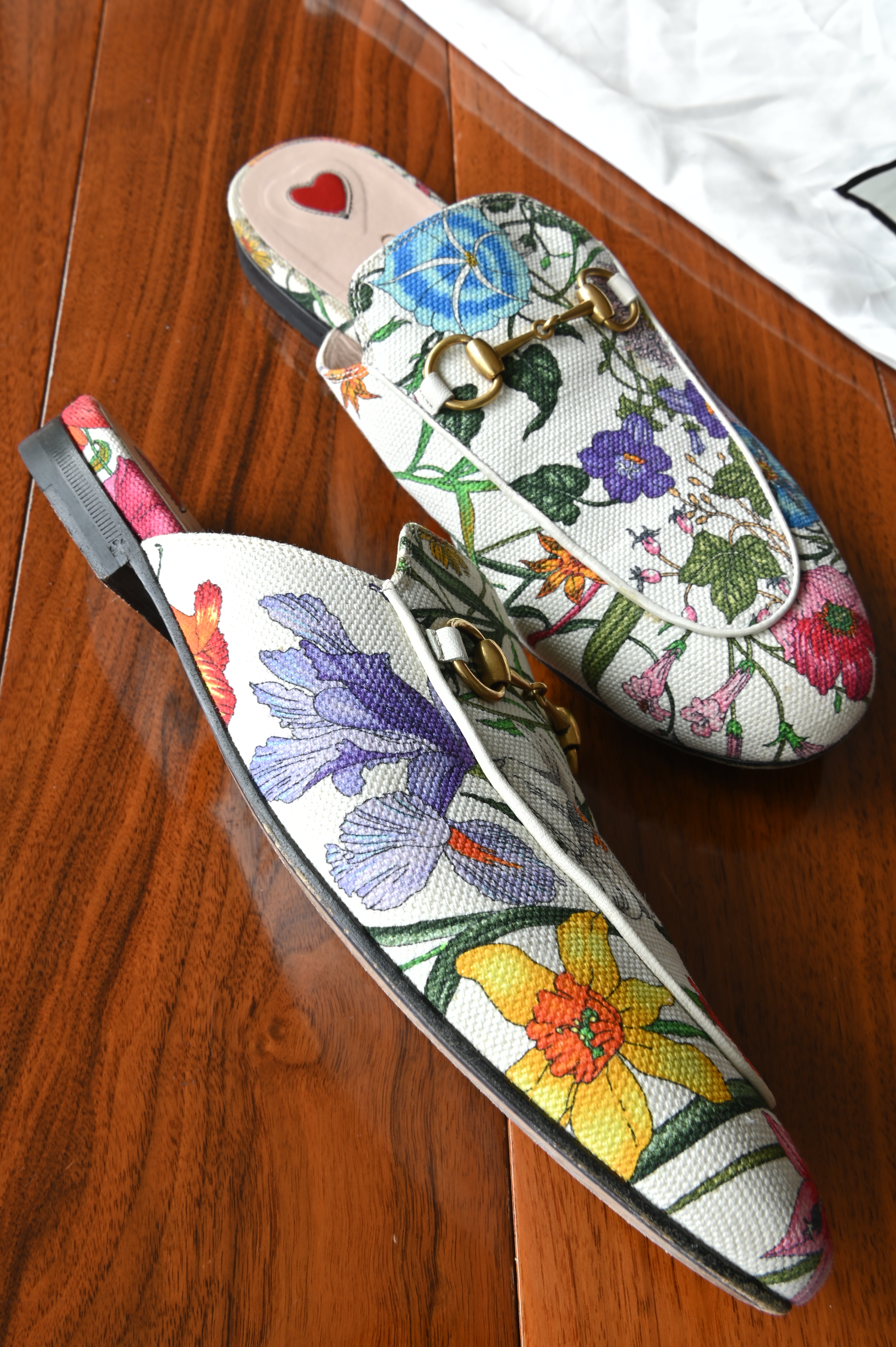 Gucci White Floral Princetown Mules left