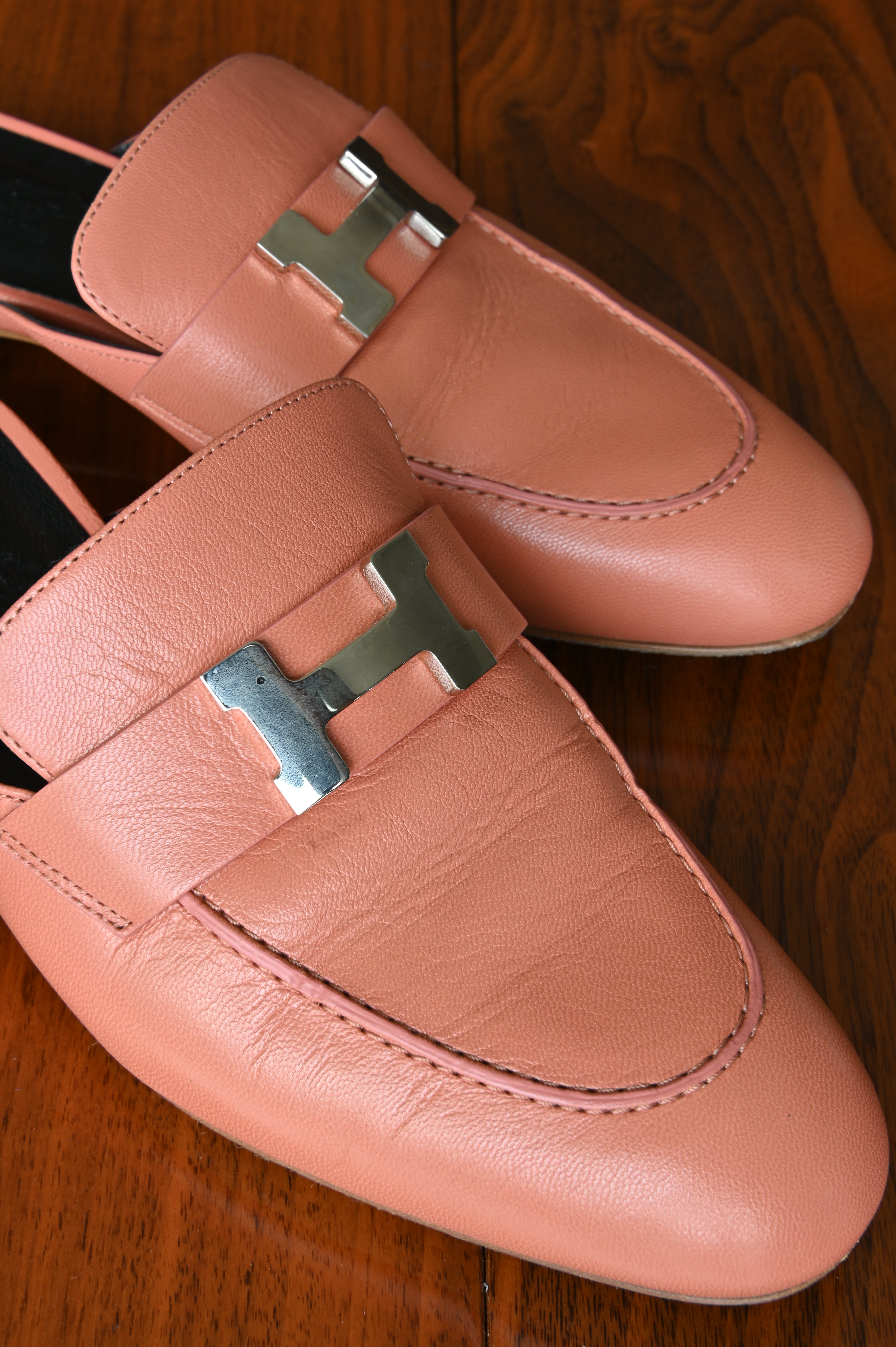 Hermès Dusty Rose leather Paradis Mules logo